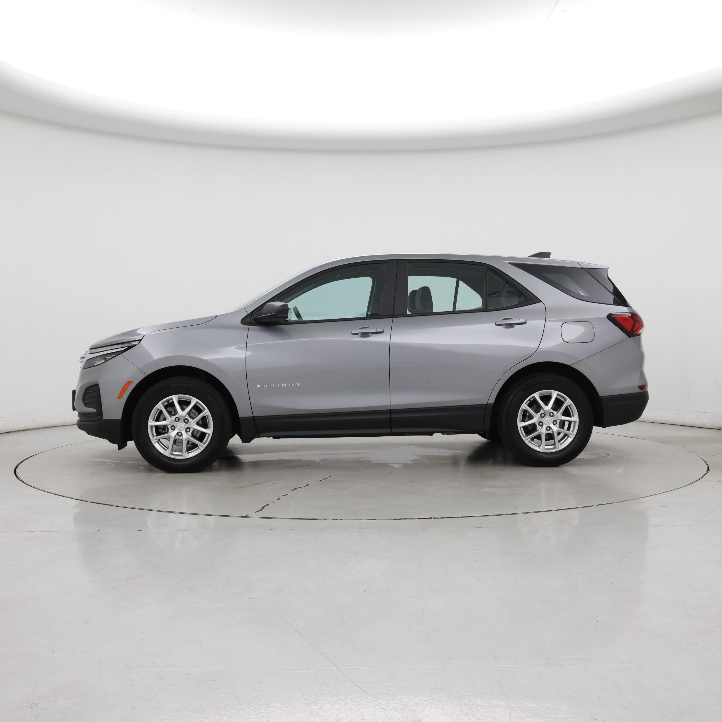 Thumbnail: 2024 Chevrolet Equinox - 3