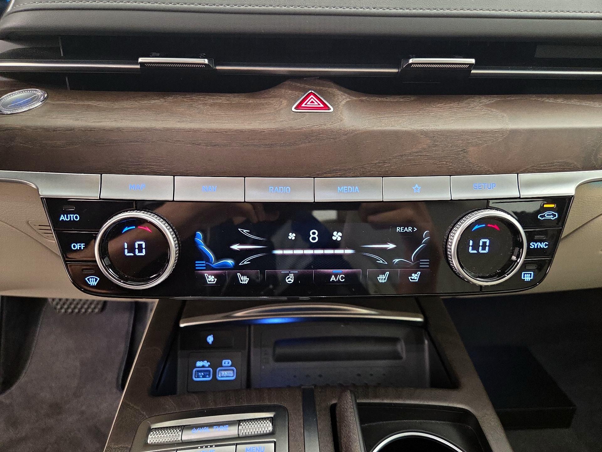 Thumbnail: 2021 Genesis G80 - 17