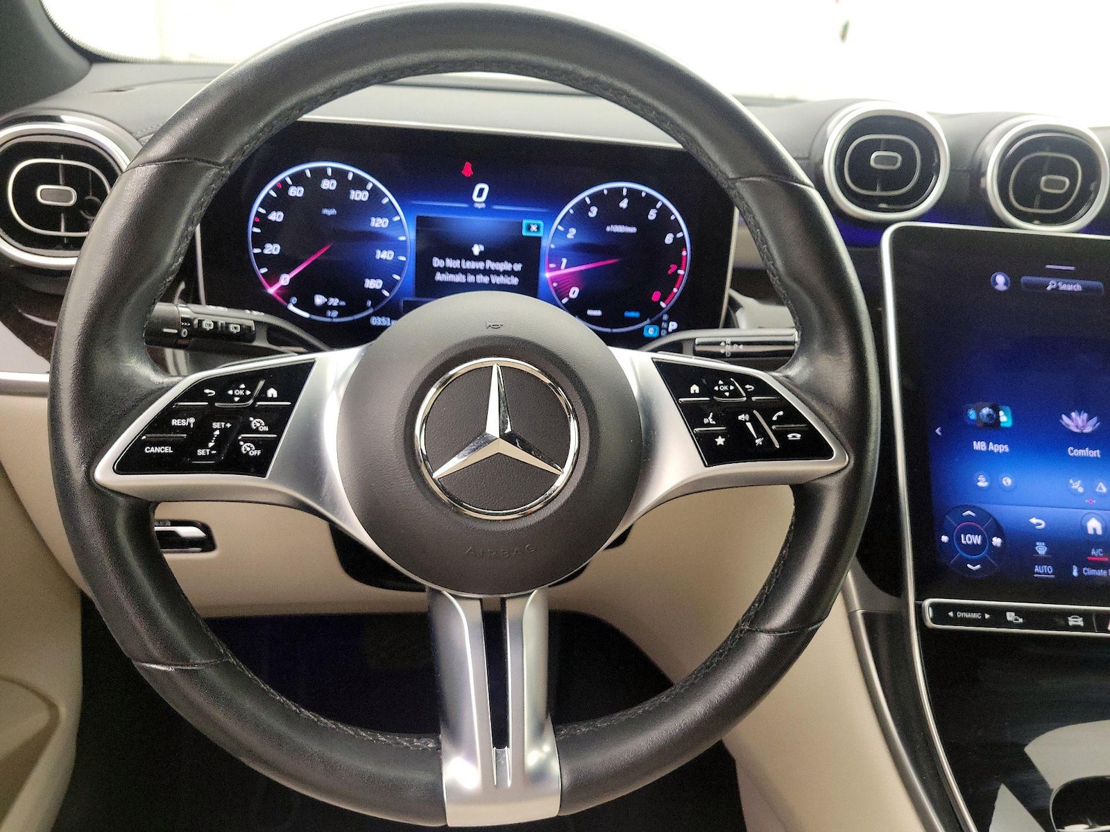 2023 Mercedes-Benz GLC GLC 300 - Photo 11