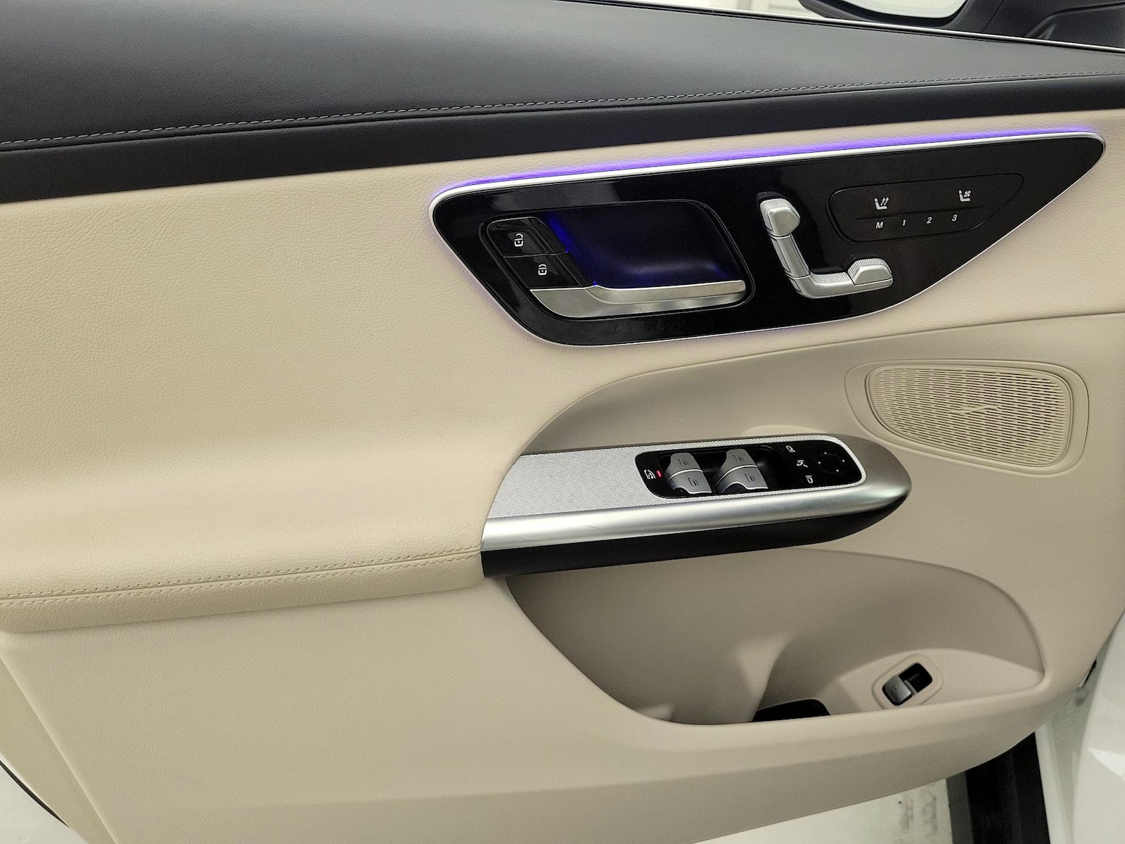 2023 Mercedes-Benz GLC GLC 300 - Photo 13