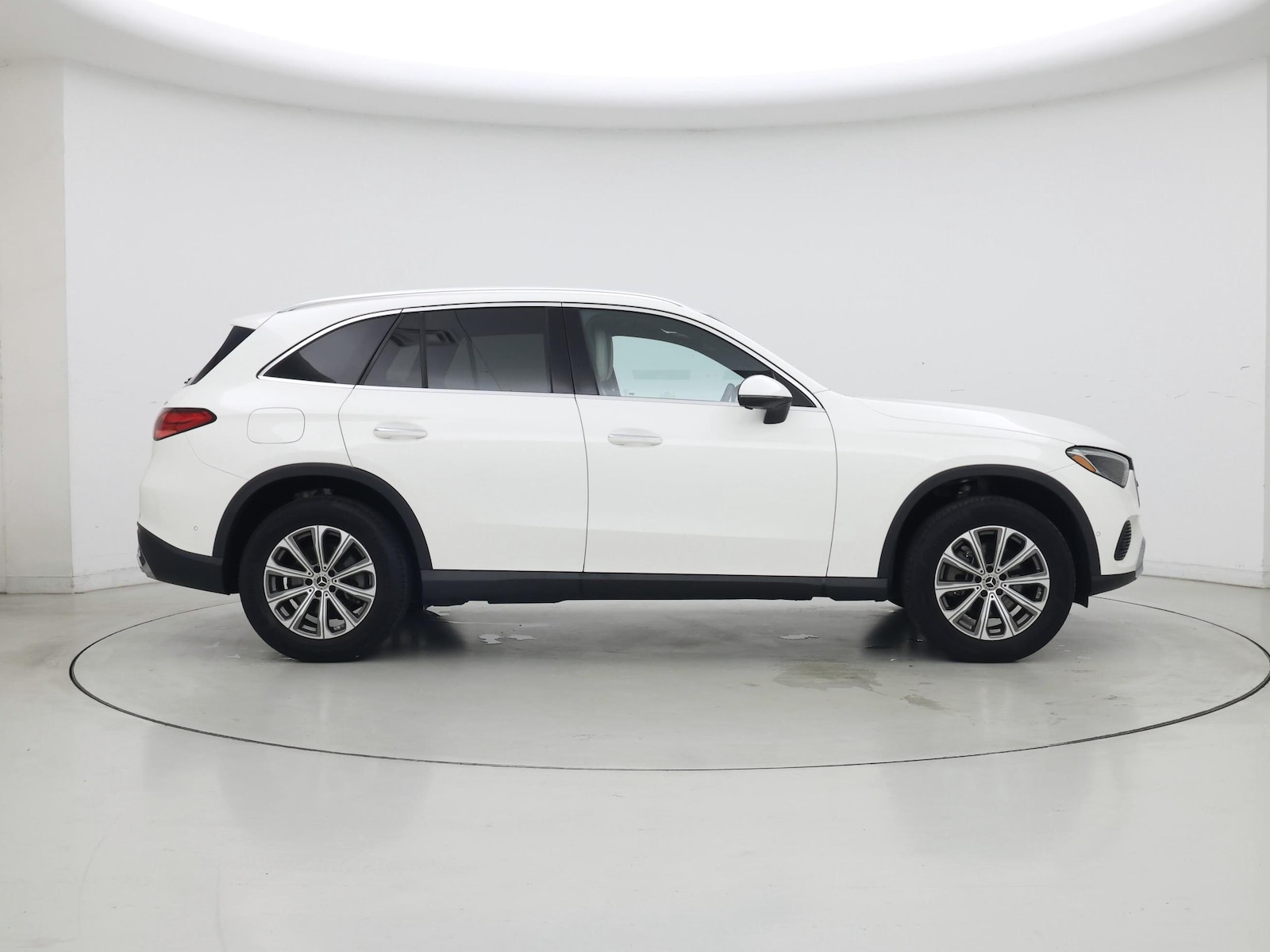 2023 Mercedes-Benz GLC GLC 300 - Photo 8