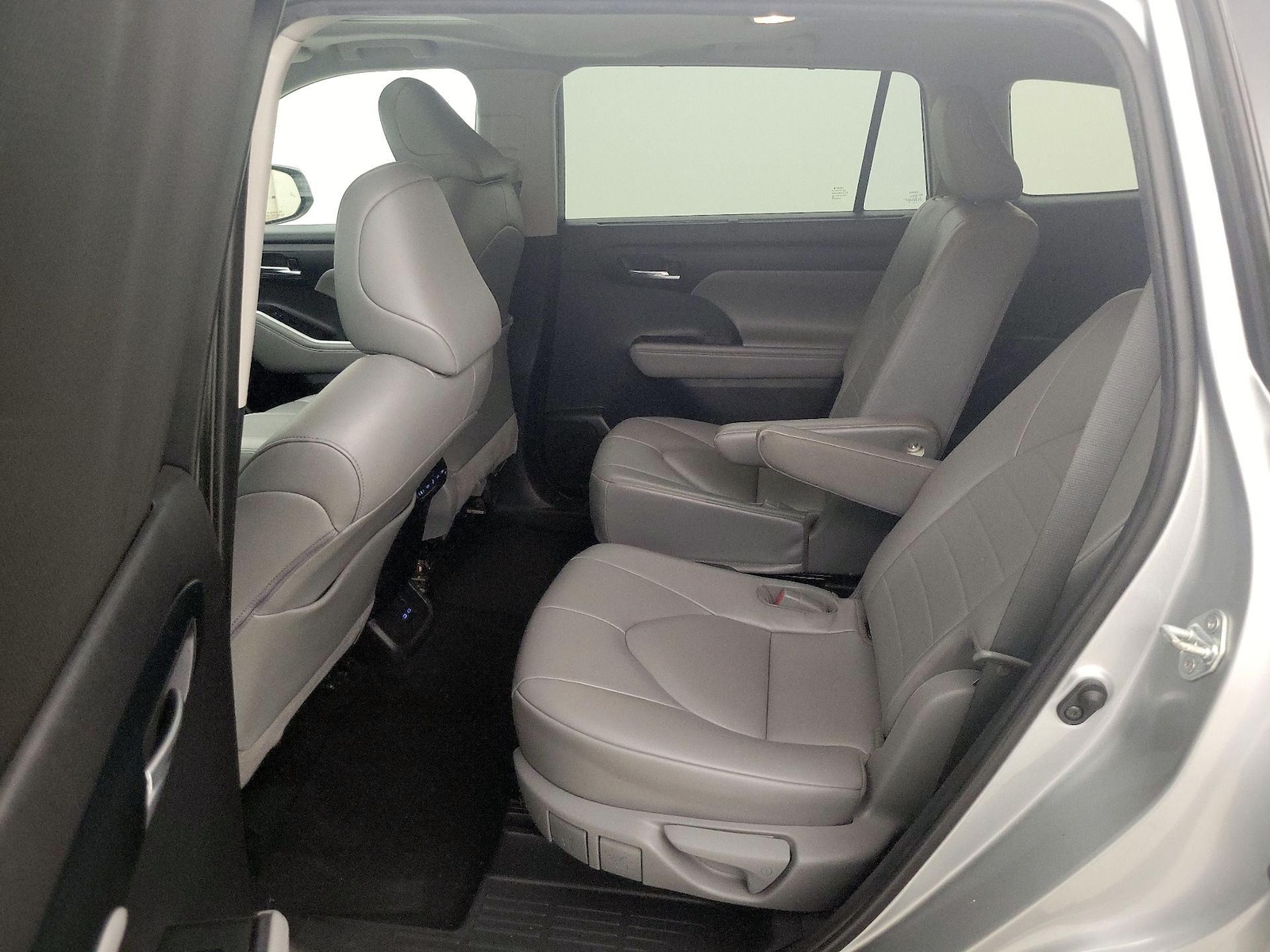 Rear Air Conditioning