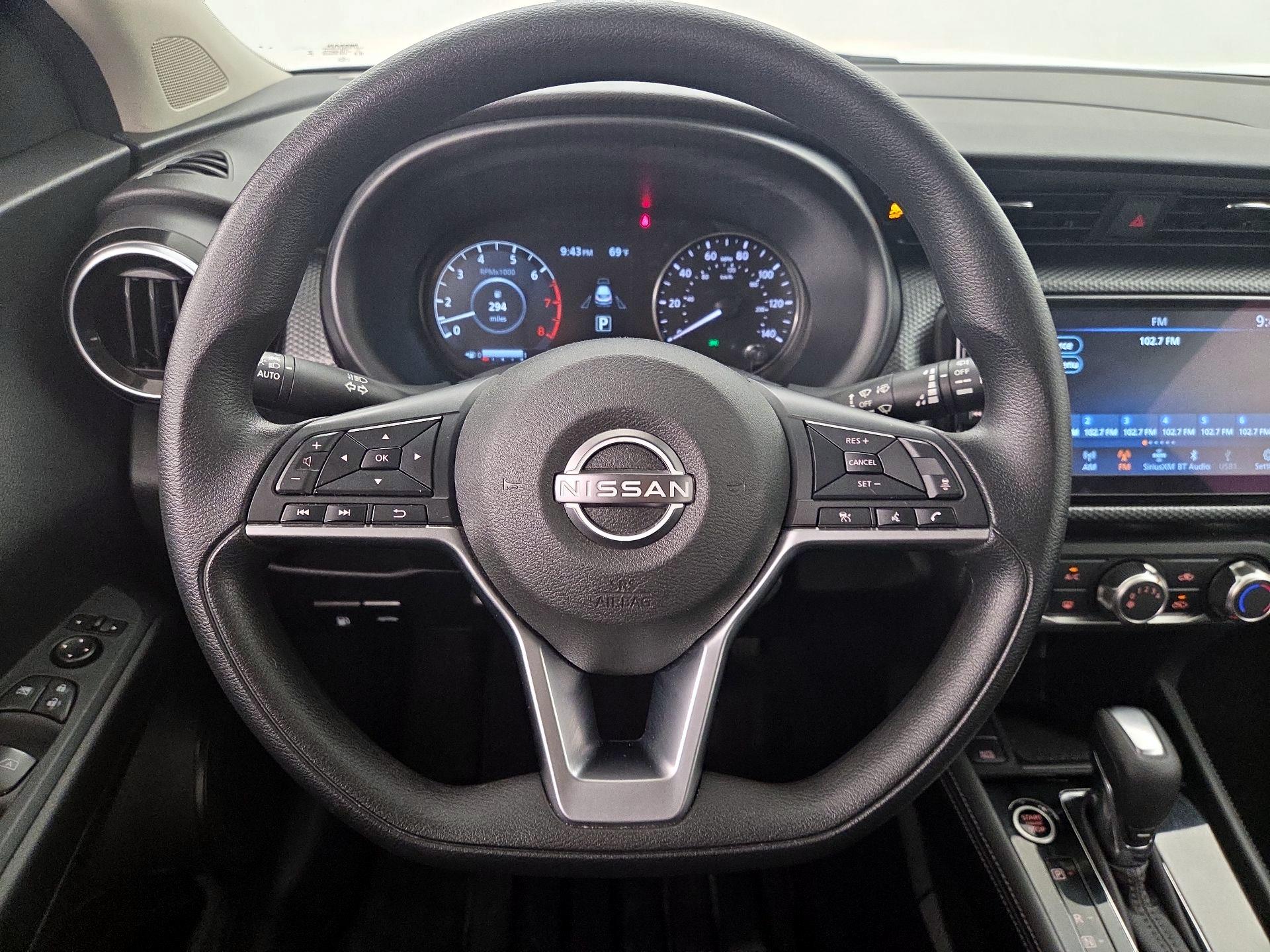 Thumbnail: 2023 Nissan Kicks - 10