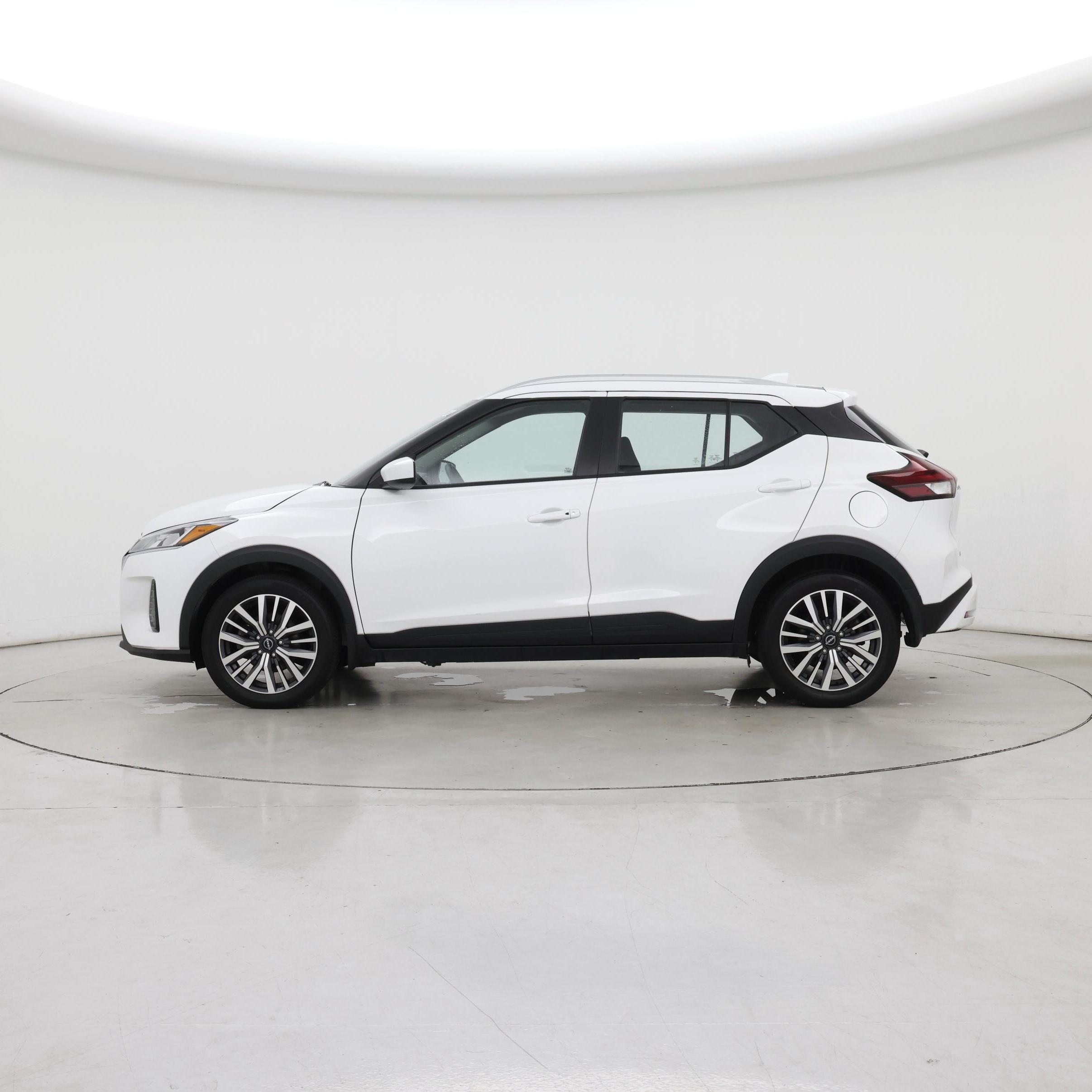 Thumbnail: 2023 Nissan Kicks - 3
