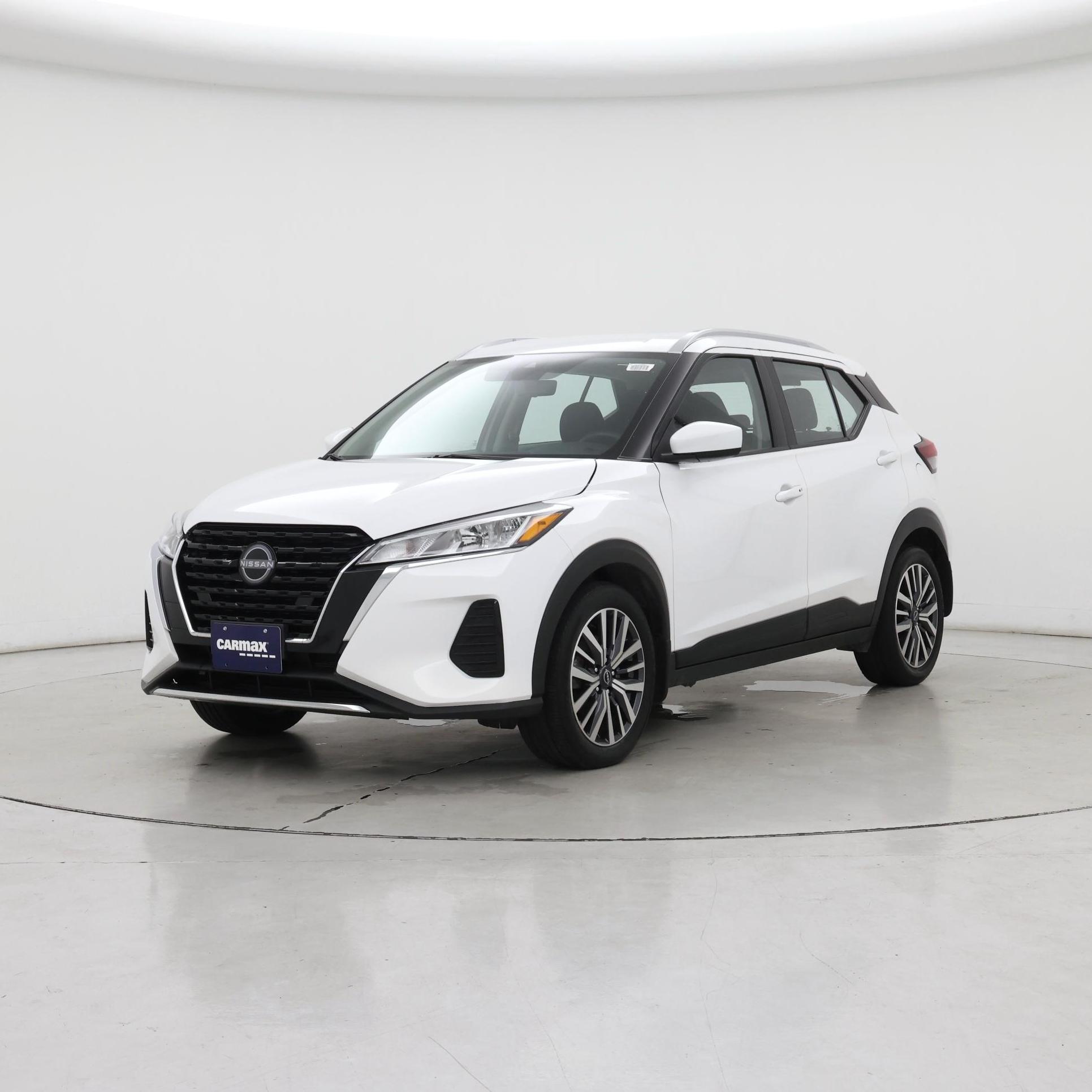 Thumbnail: 2023 Nissan Kicks - 4