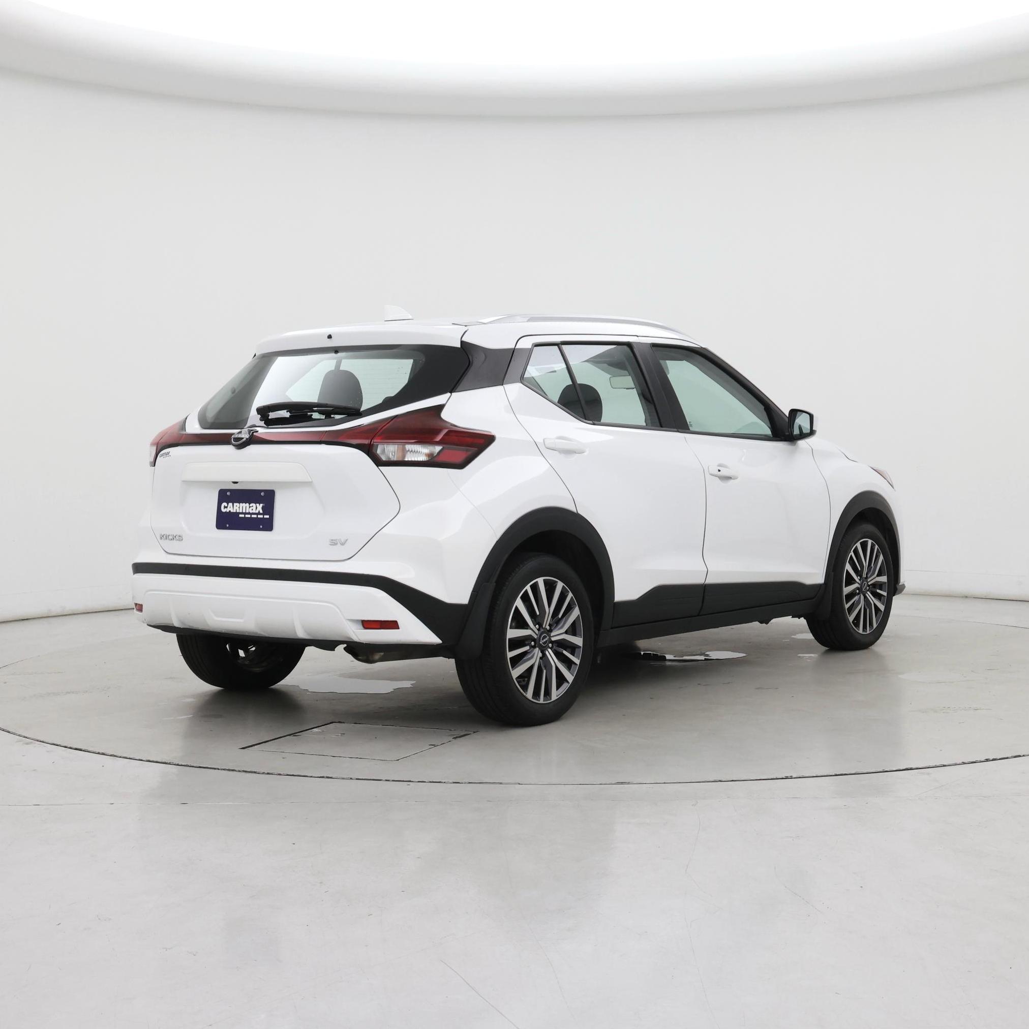 Thumbnail: 2023 Nissan Kicks - 8
