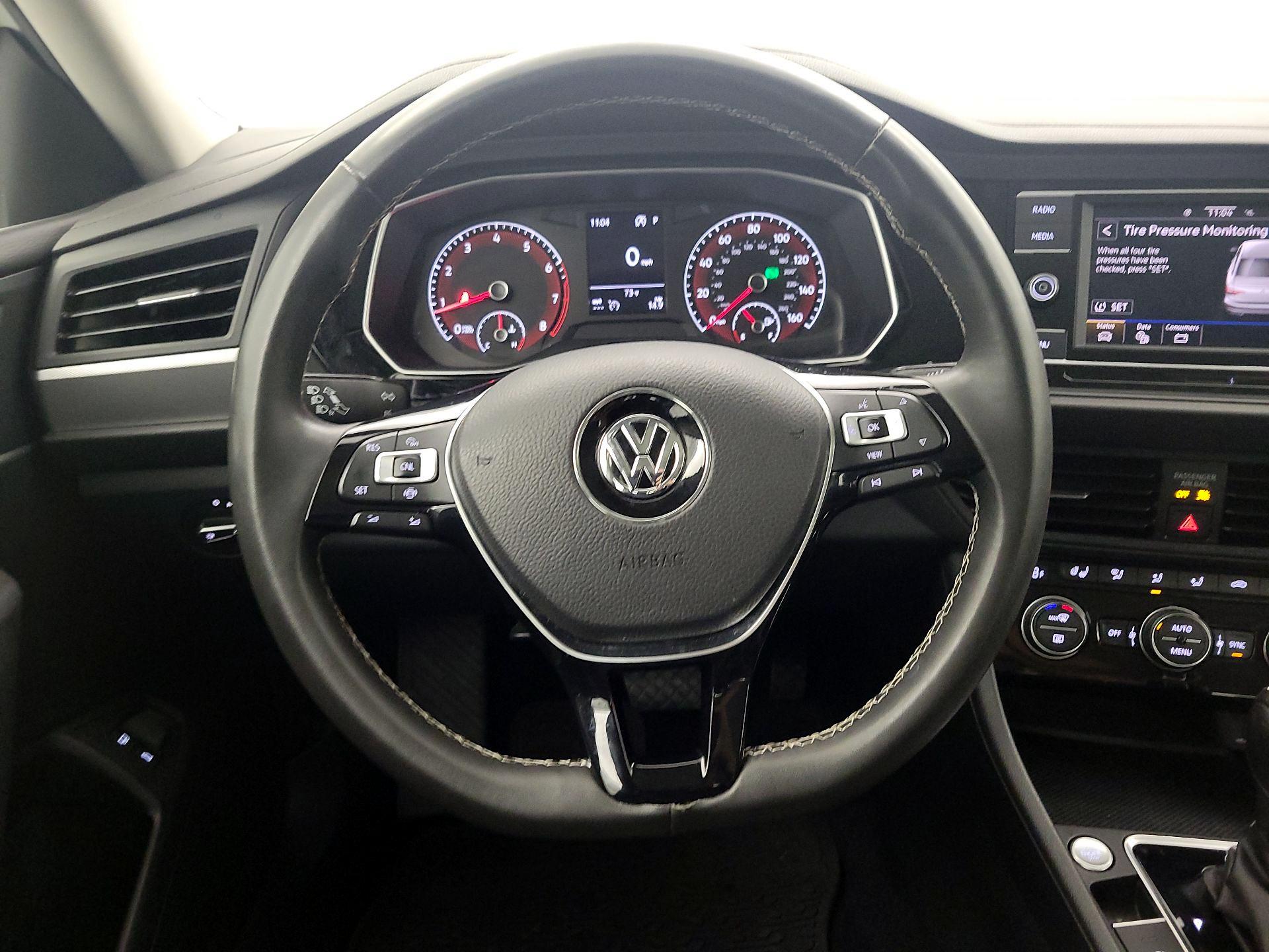 Thumbnail: 2021 Volkswagen Jetta - 10