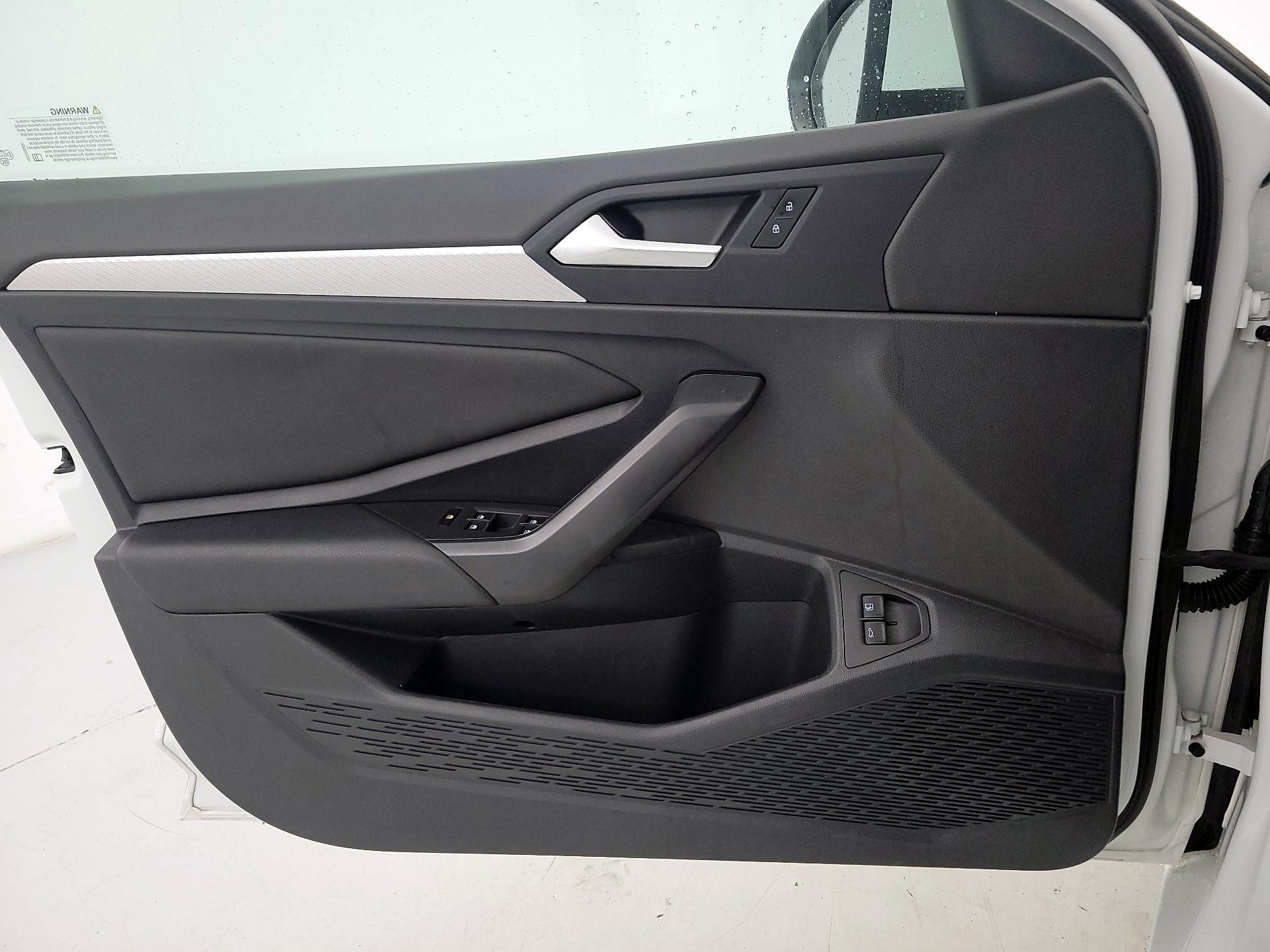Thumbnail: 2021 Volkswagen Jetta - 12