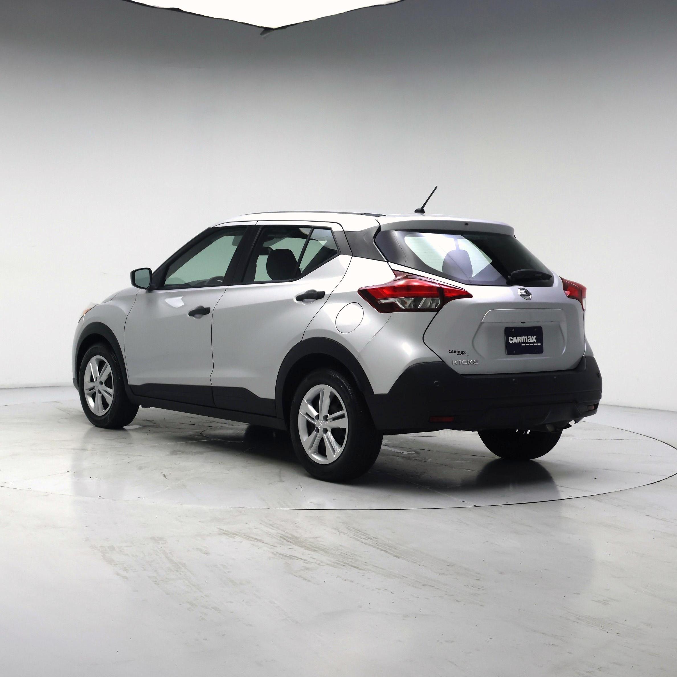 Thumbnail: 2020 Nissan Kicks - 2