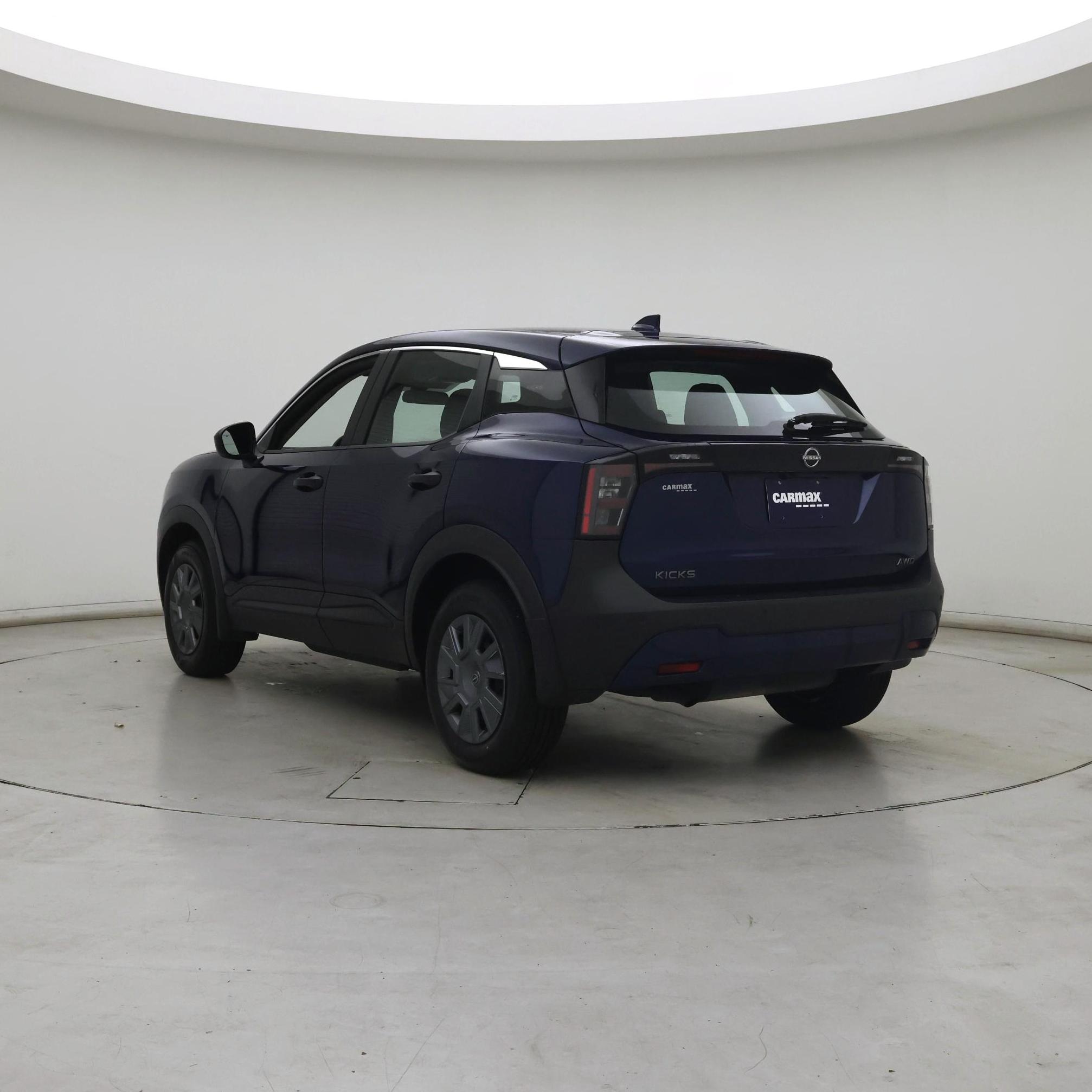 Thumbnail: 2025 Nissan Kicks - 2