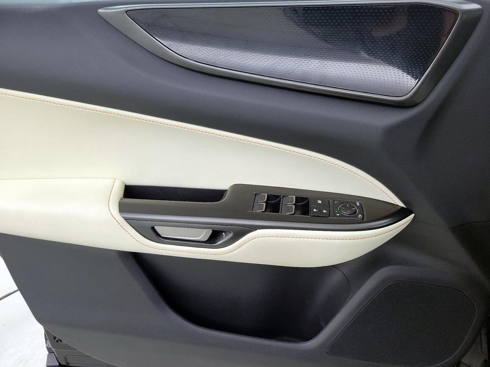 2024 Lexus NX 250 - Photo 13