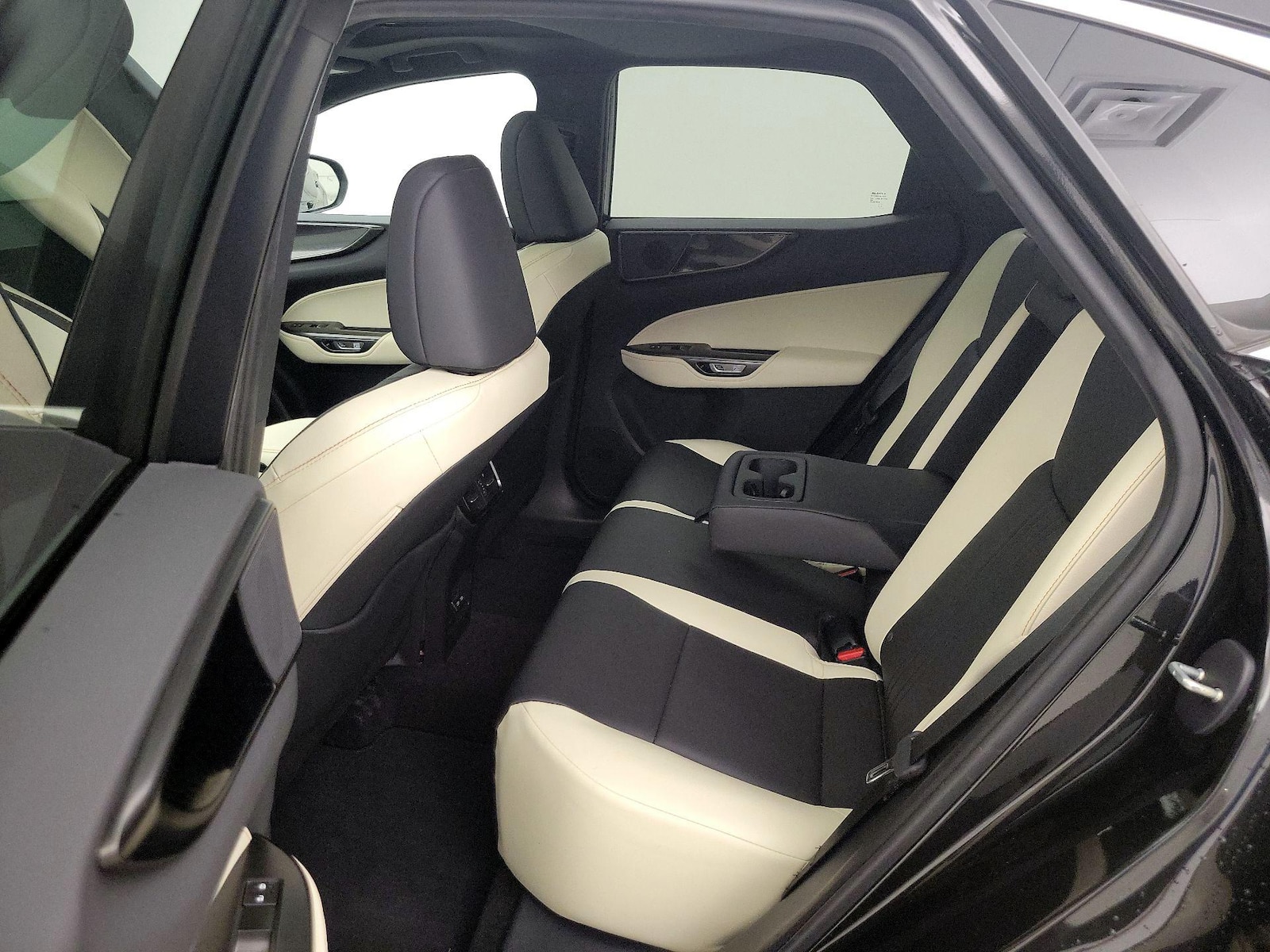 2024 Lexus NX 250 - Photo 21