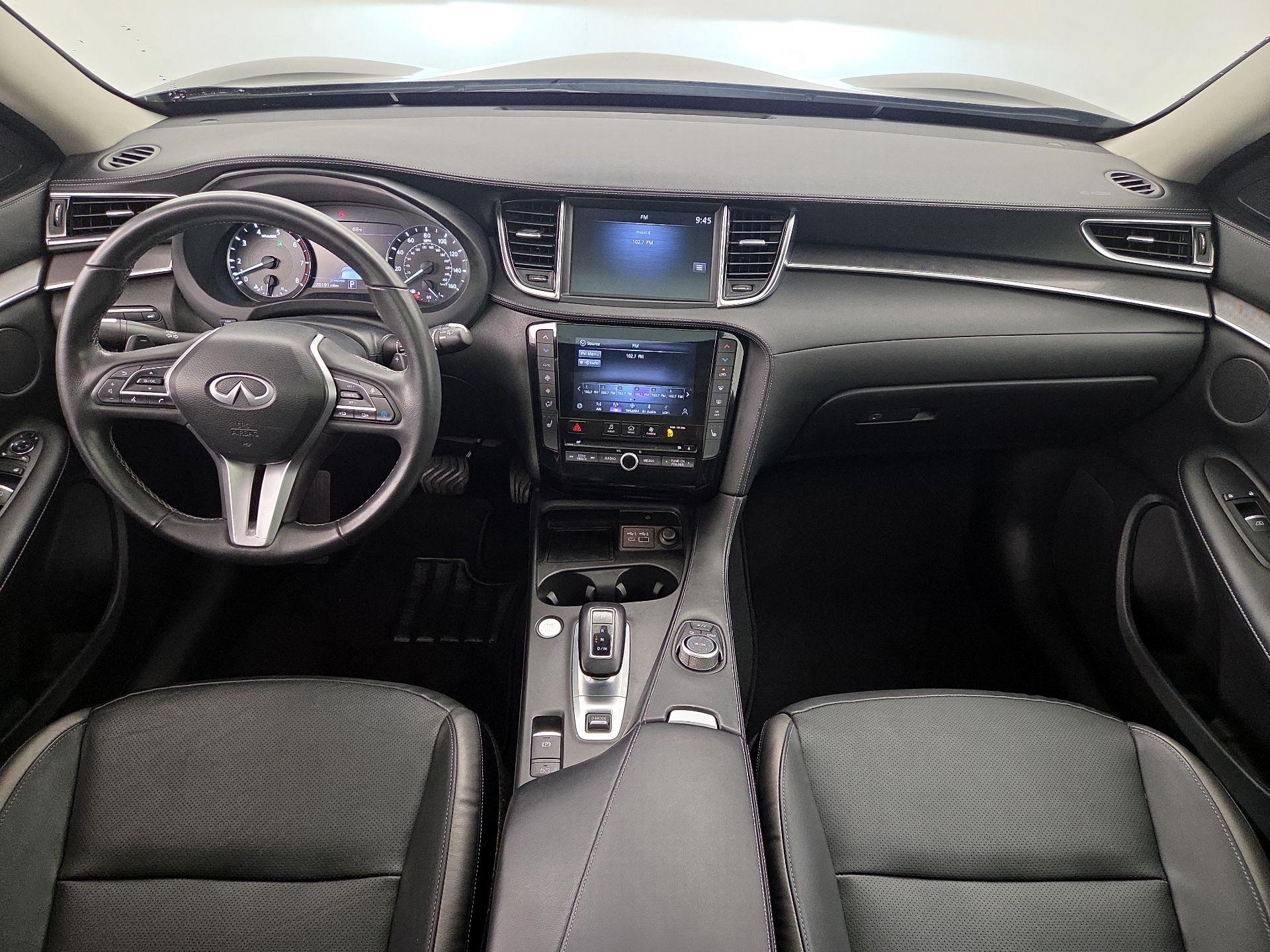 Thumbnail: 2023 INFINITI QX50 - 9