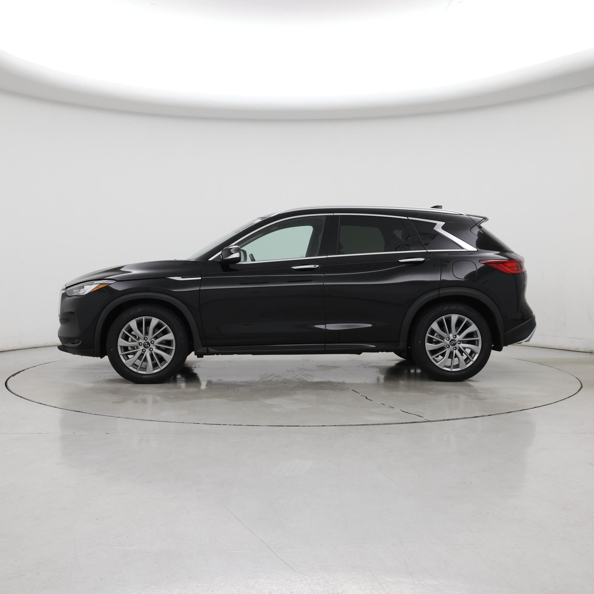 Thumbnail: 2023 INFINITI QX50 - 3