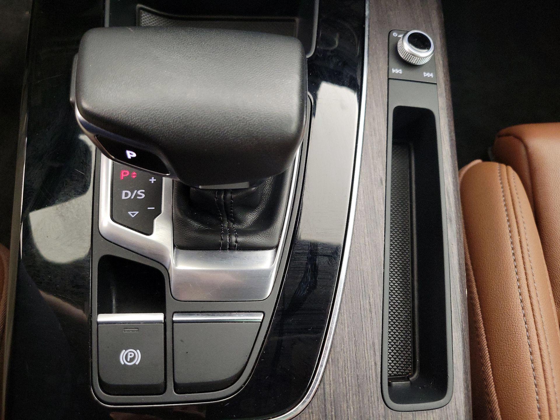 Thumbnail: 2023 Audi Q5 - 18