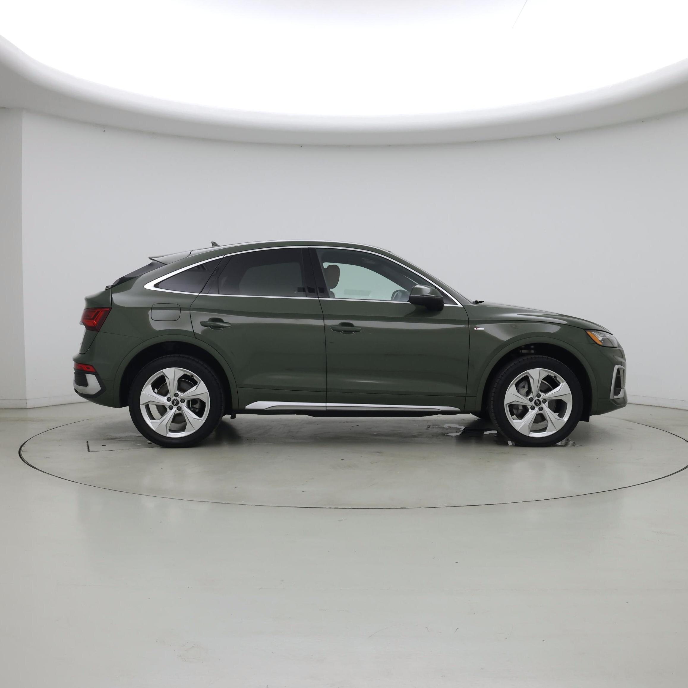 Thumbnail: 2023 Audi Q5 - 7