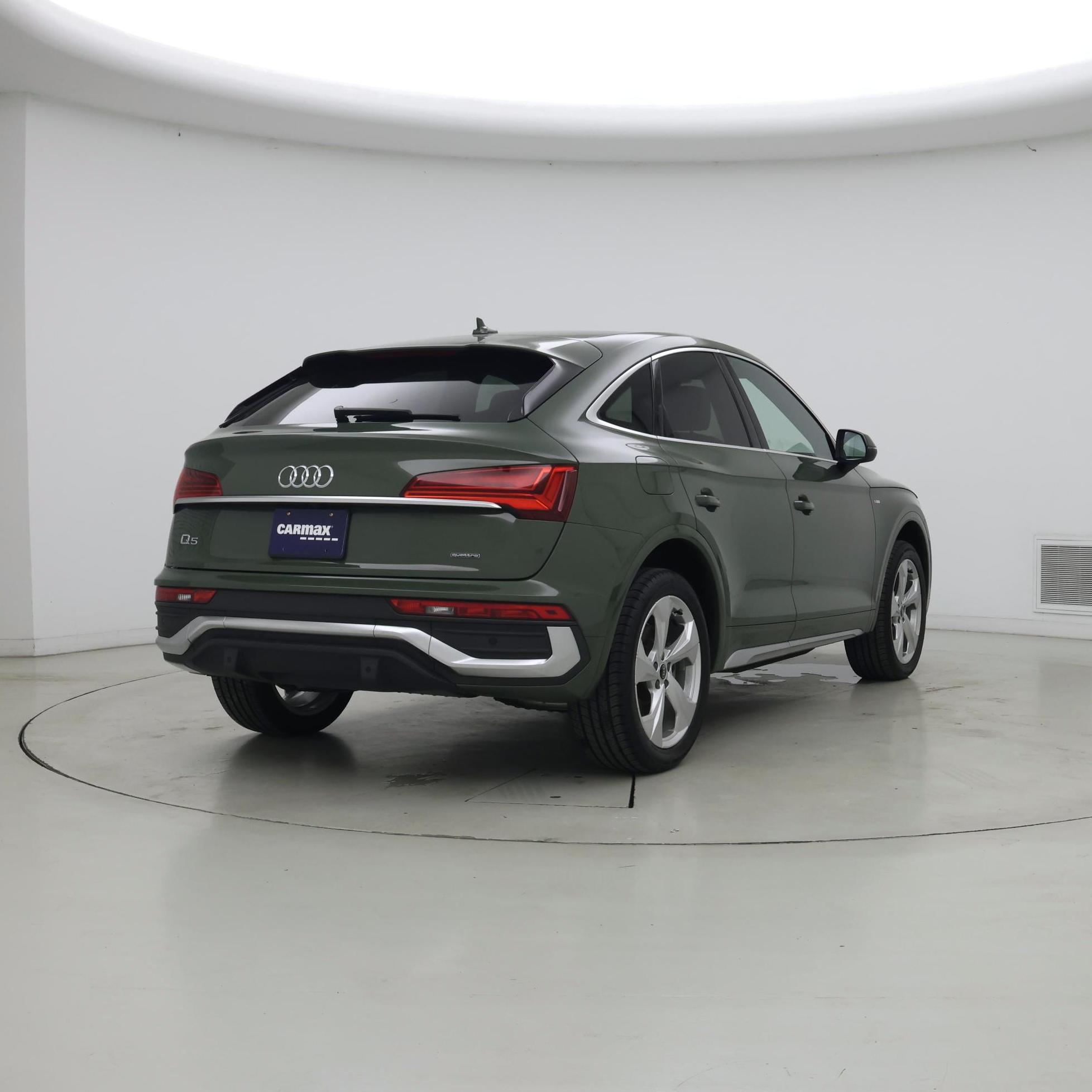 Thumbnail: 2023 Audi Q5 - 8