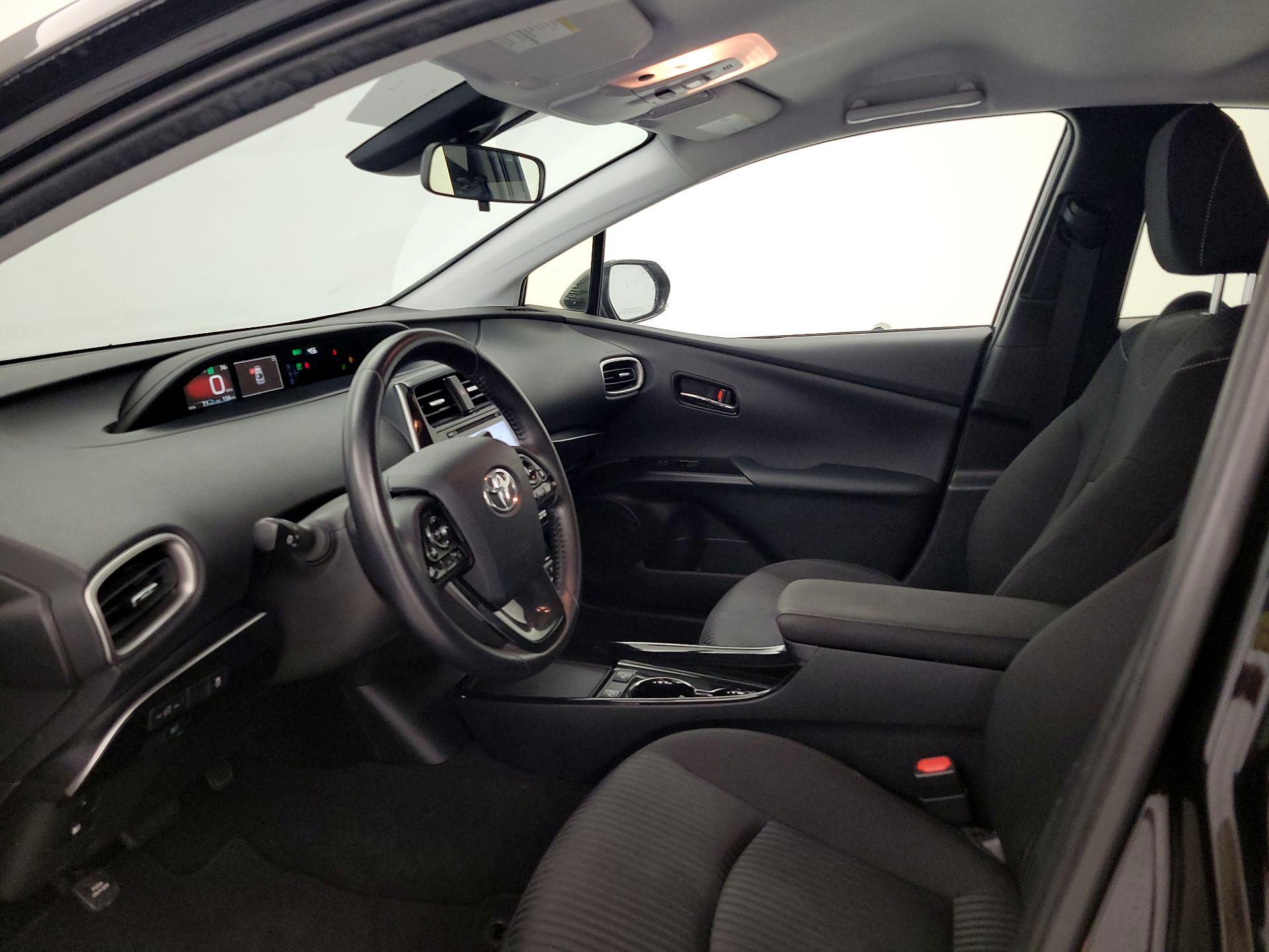 Thumbnail: 2020 Toyota Prius Prime - 11