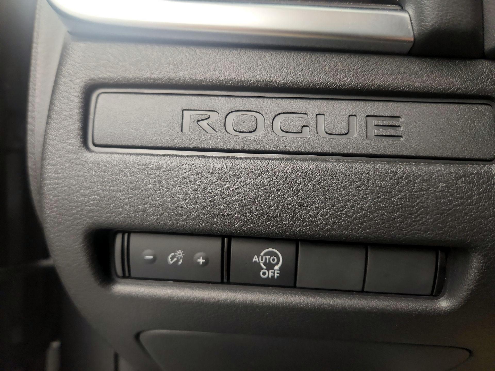 Thumbnail: 2023 Nissan Rogue - 13