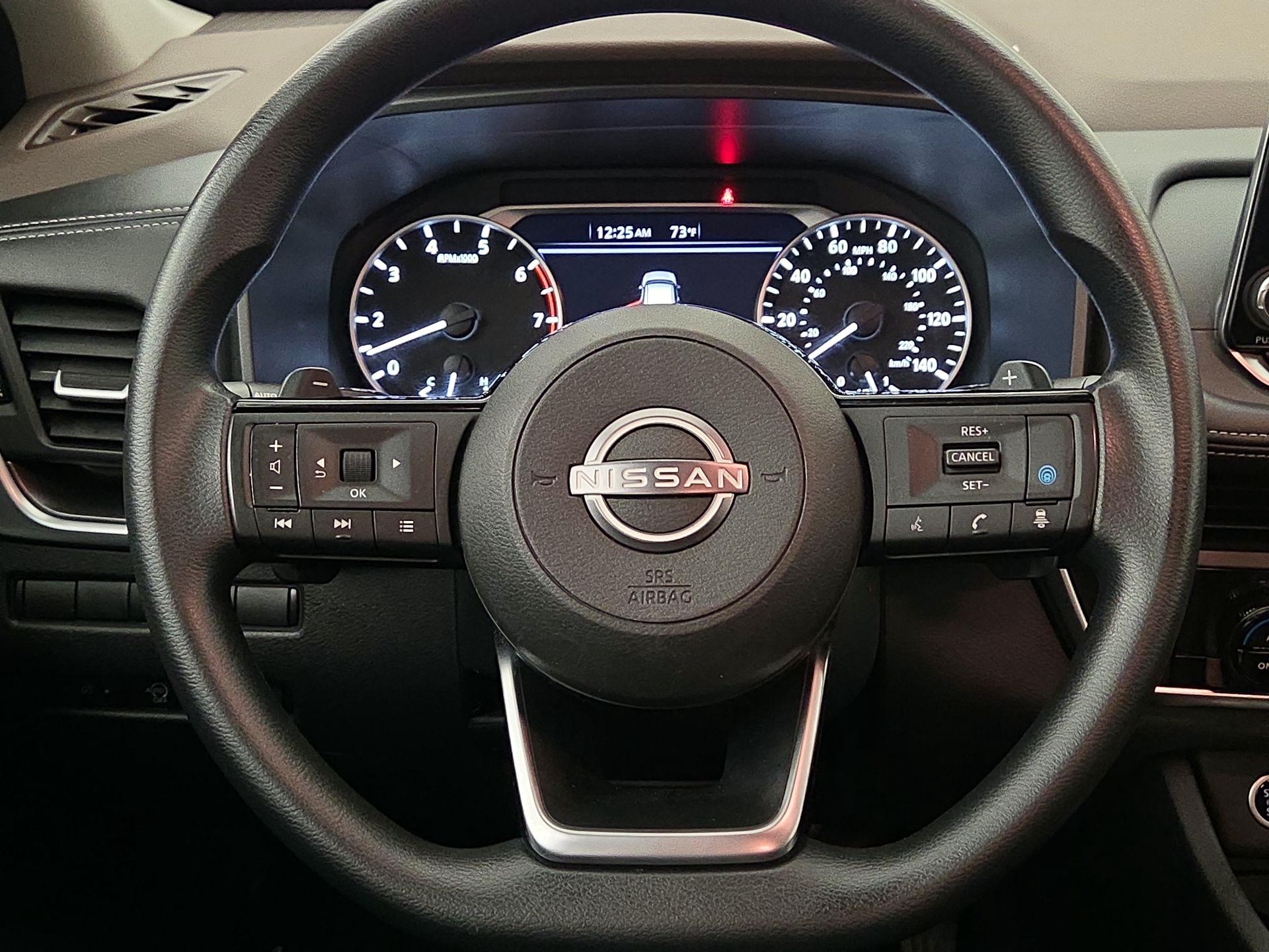 Thumbnail: 2023 Nissan Rogue - 10