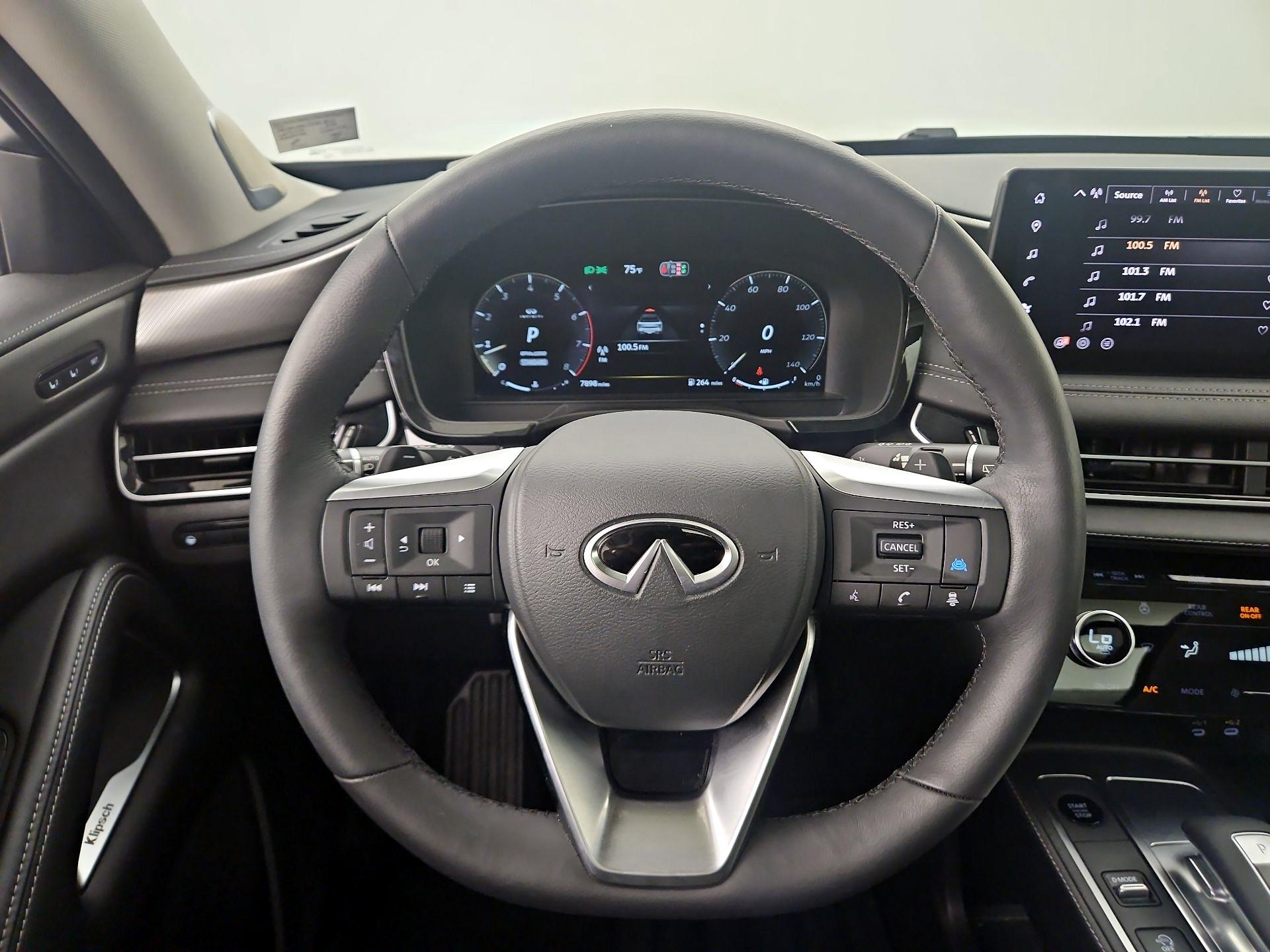 Thumbnail: 2026 INFINITI QX60 - 10