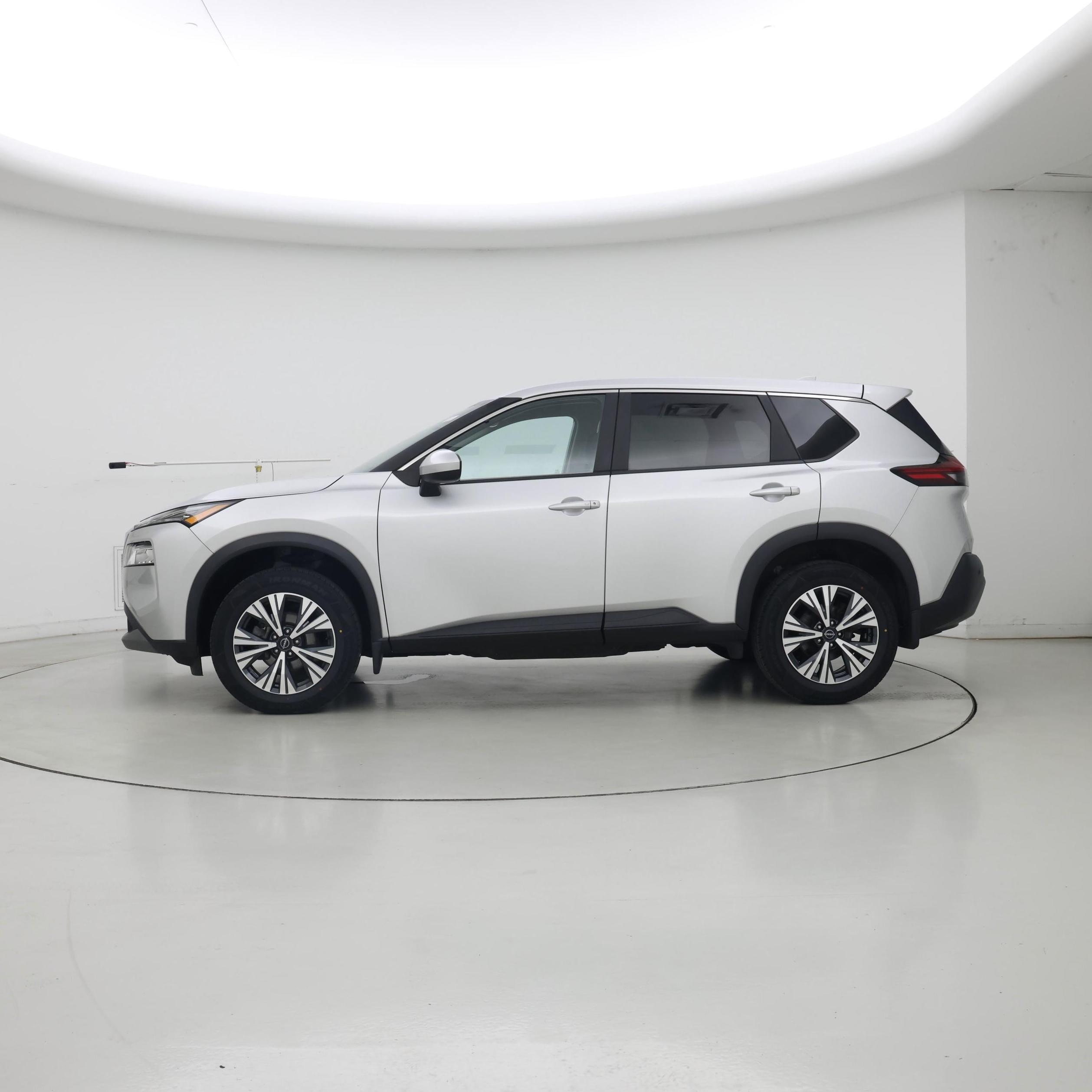 Thumbnail: 2023 Nissan Rogue - 3