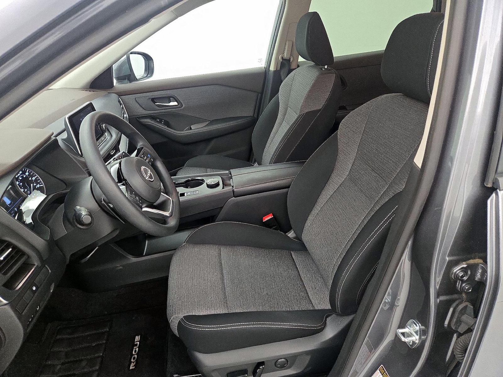Power Seat(s) & Side Airbags