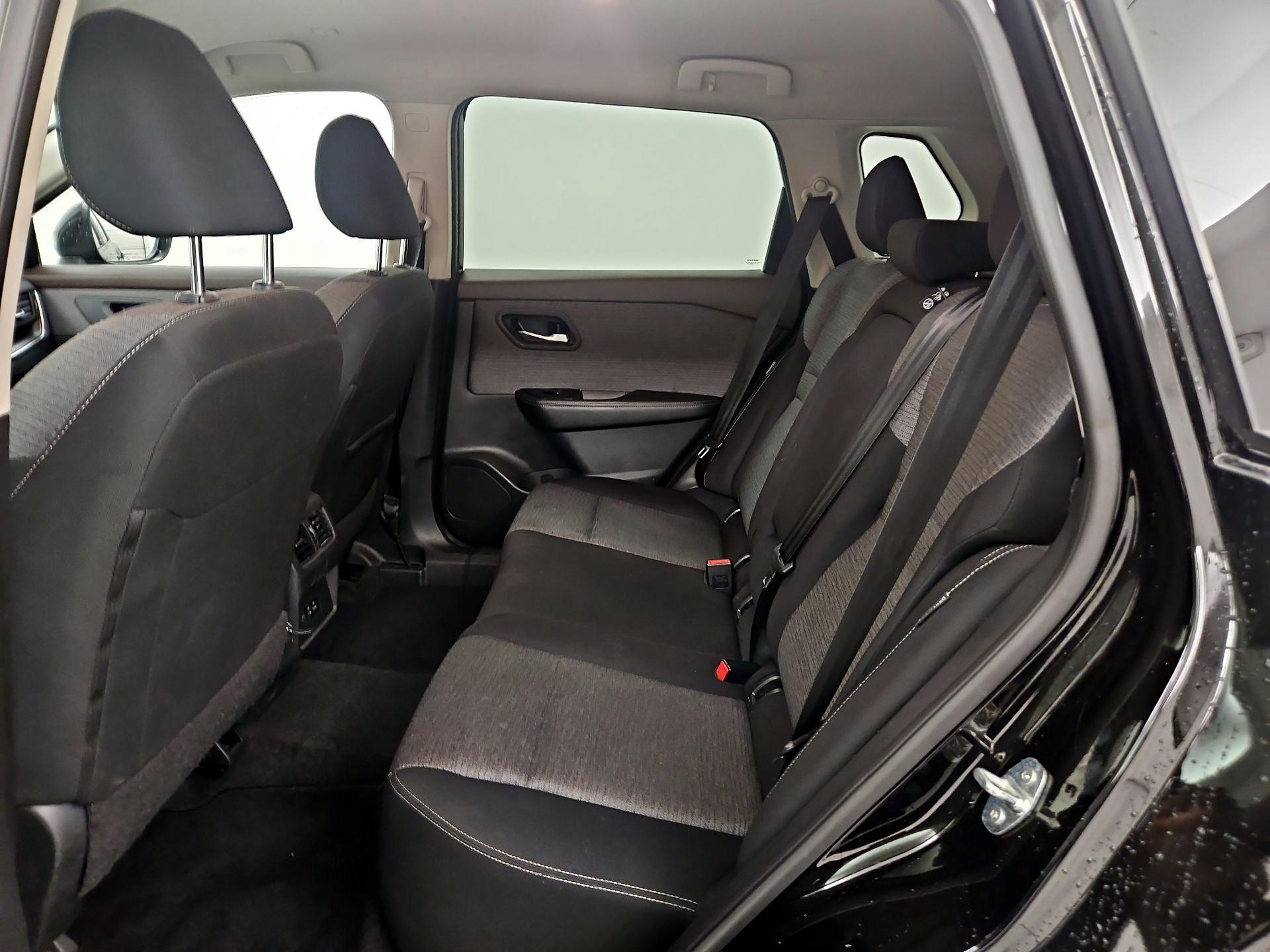 Thumbnail: 2023 Nissan Rogue - 19