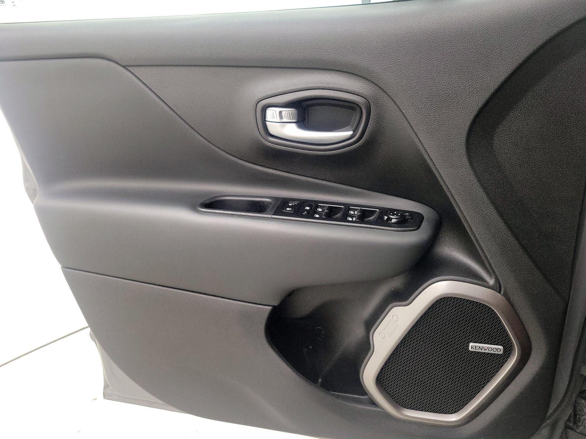 Thumbnail: 2021 Jeep Renegade - 12