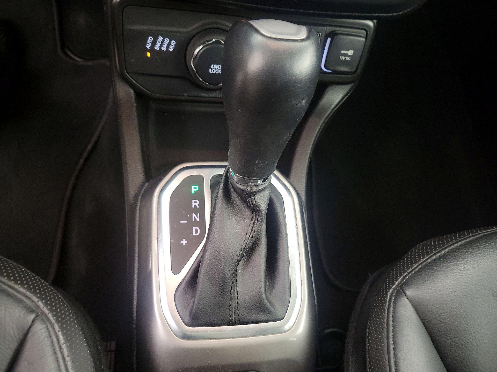 Thumbnail: 2021 Jeep Renegade - 18