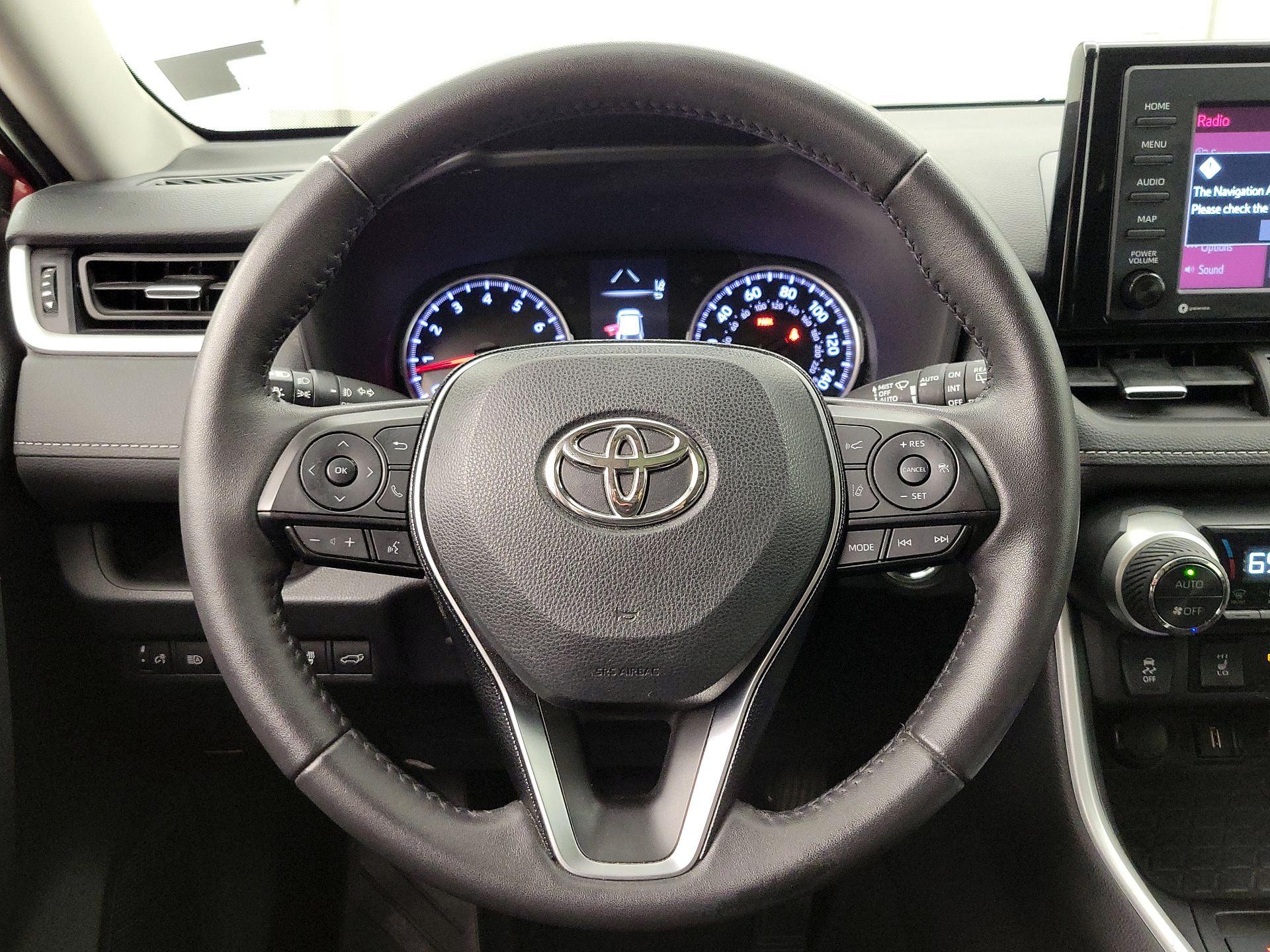 Thumbnail: 2021 Toyota RAV4 - 10