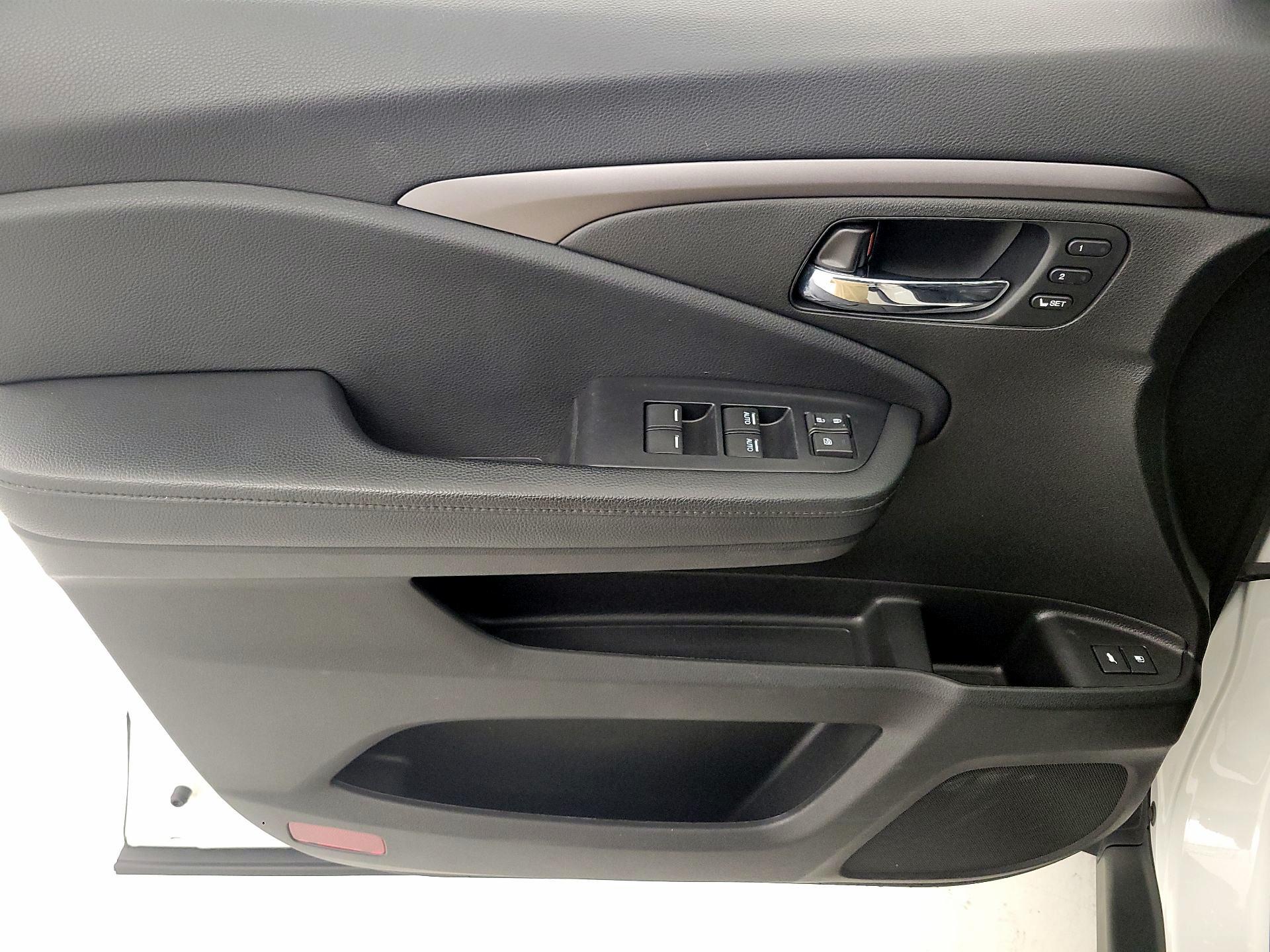 Thumbnail: 2021 Honda Pilot - 12