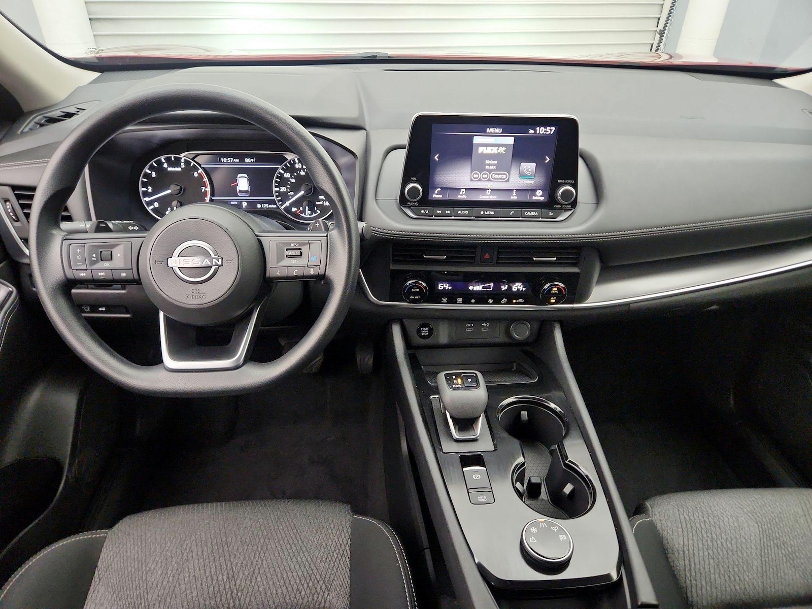 2024 Nissan Rogue SV - Photo 10