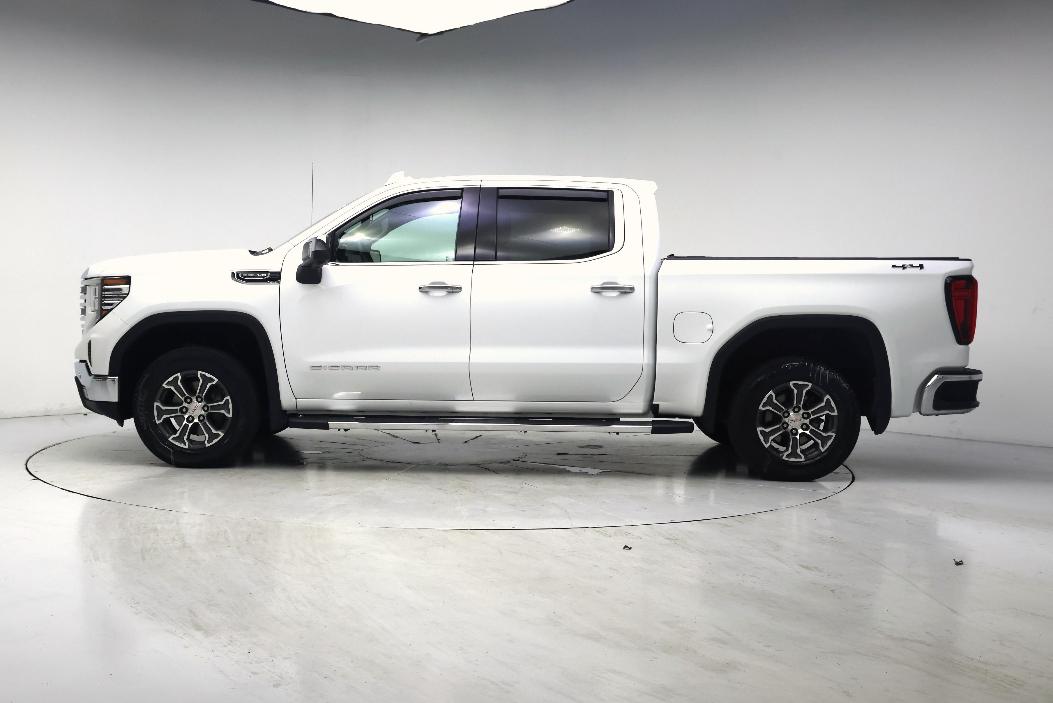Thumbnail: 2023 GMC Sierra 1500 - 3