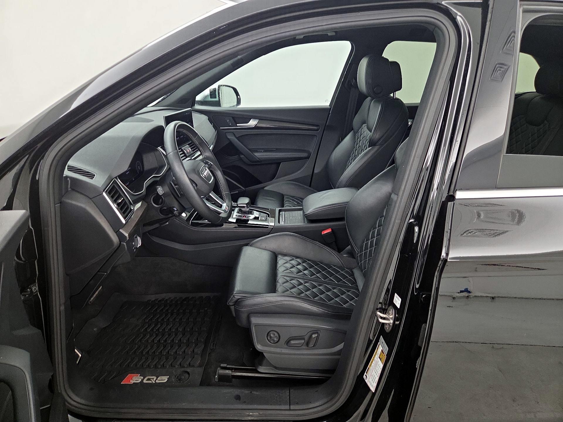 Thumbnail: 2021 Audi SQ5 - 11
