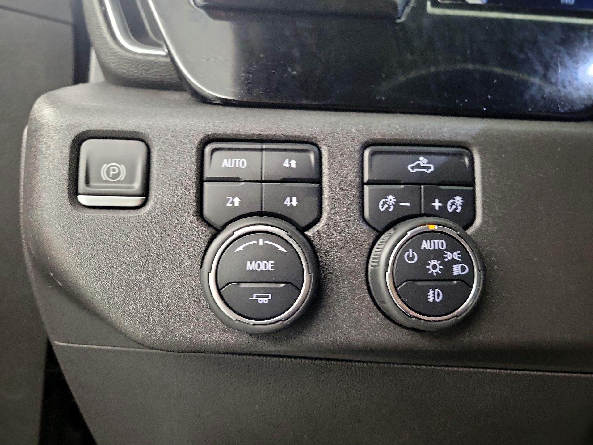 Thumbnail: 2022 Chevrolet Silverado 1500 - 13