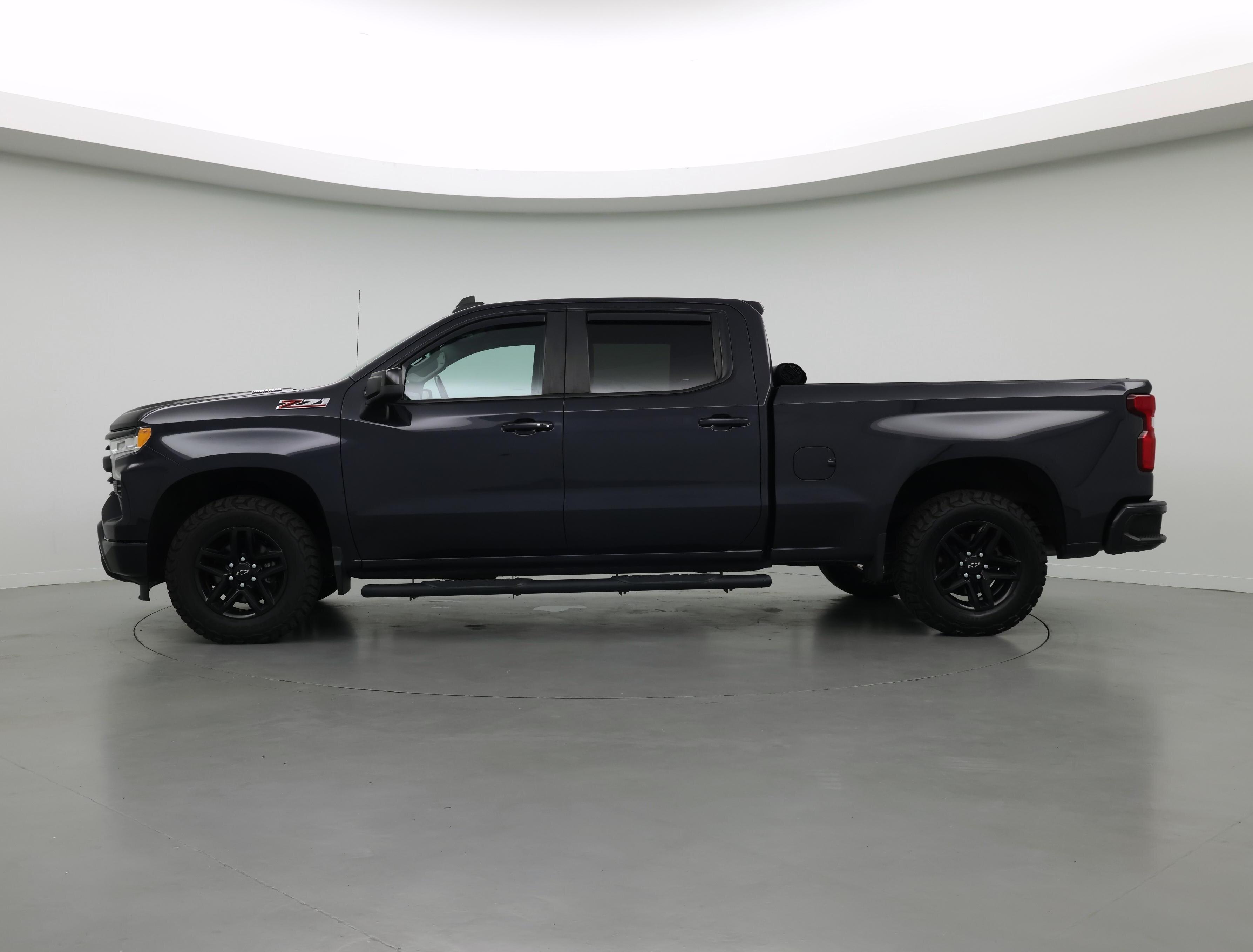 Thumbnail: 2022 Chevrolet Silverado 1500 - 3