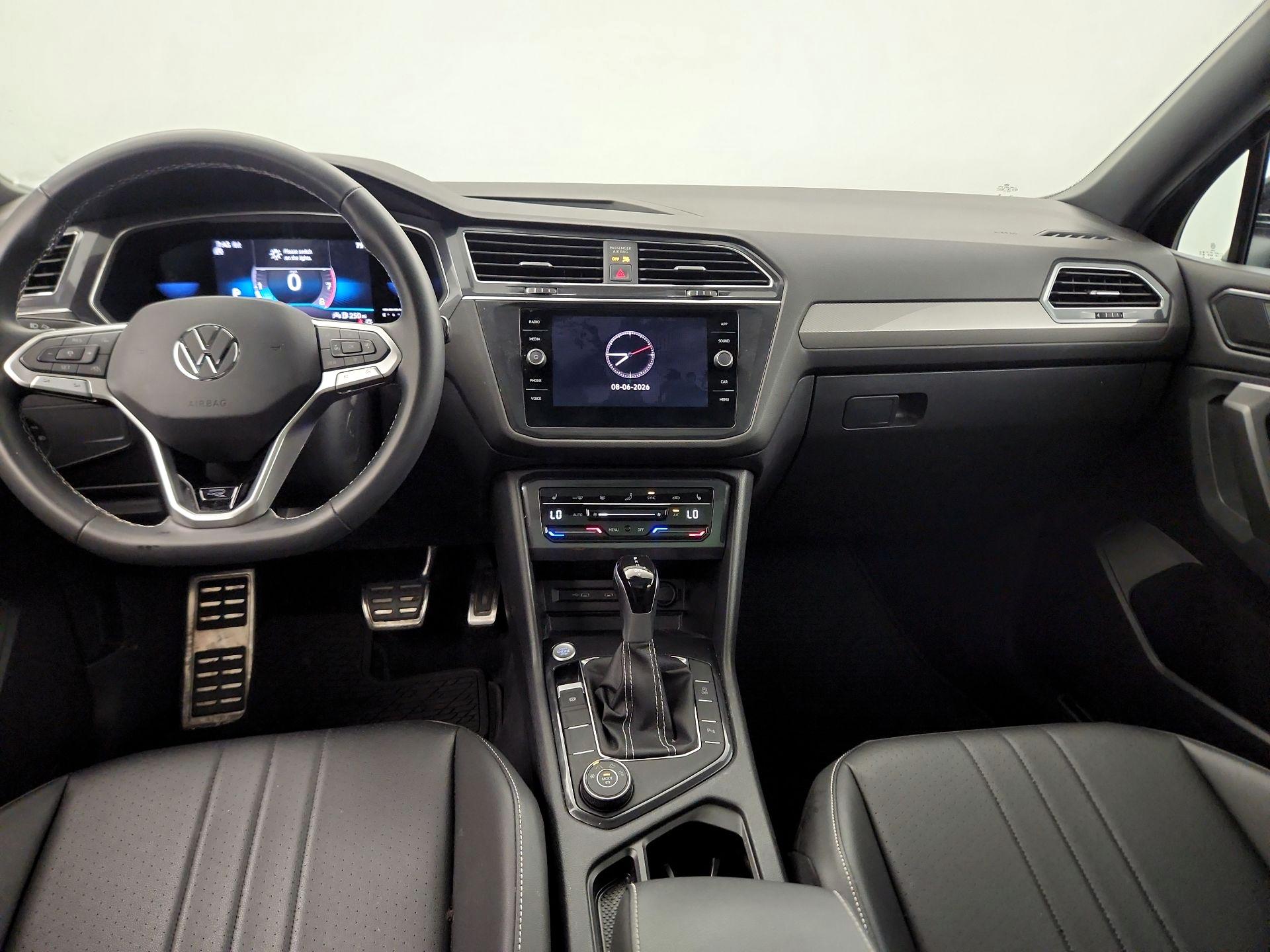 Thumbnail: 2023 Volkswagen Tiguan - 9