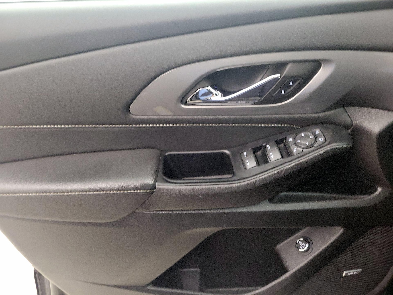 2023 Chevrolet Traverse 3LT - Photo 13