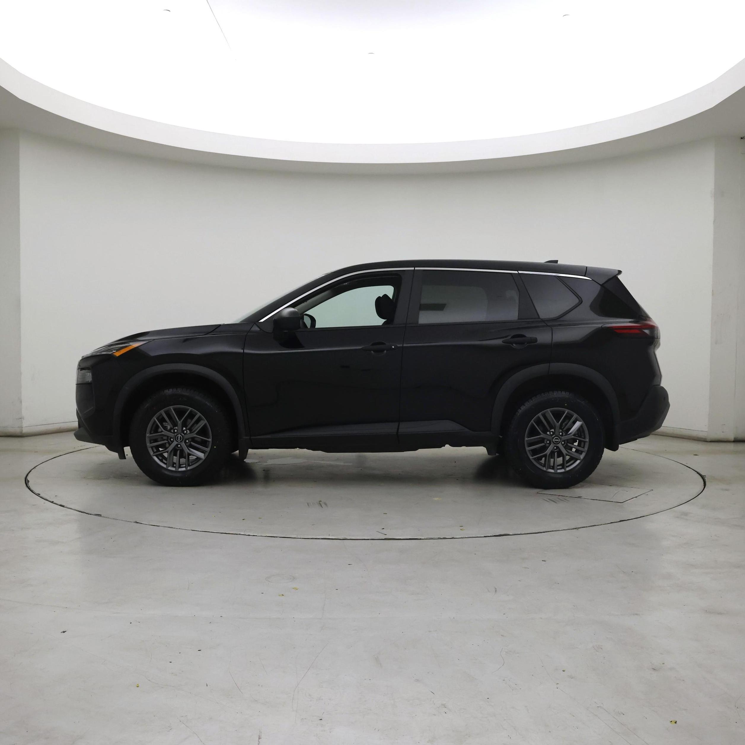 Thumbnail: 2023 Nissan Rogue - 3