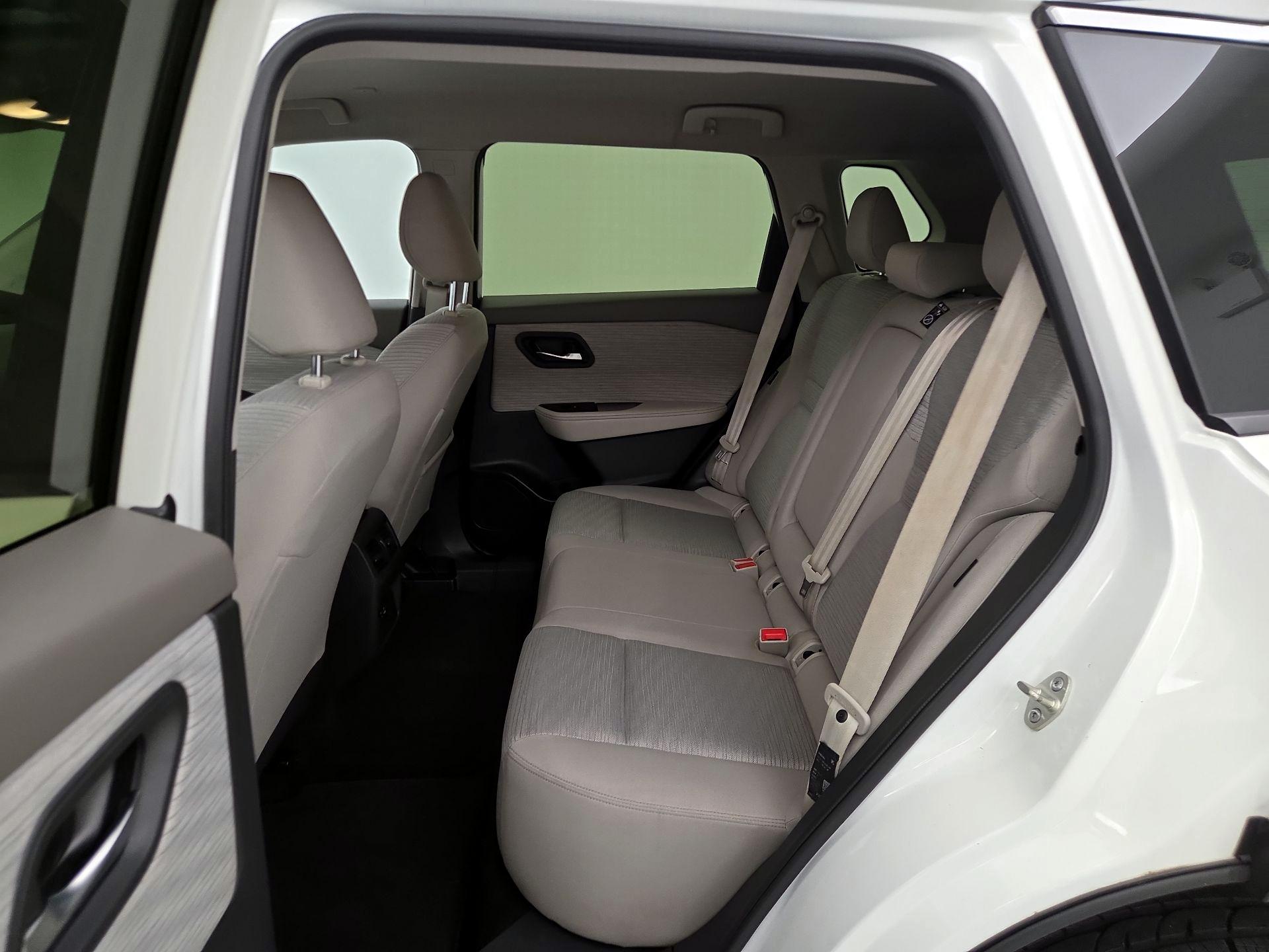 Thumbnail: 2023 Nissan Rogue - 19