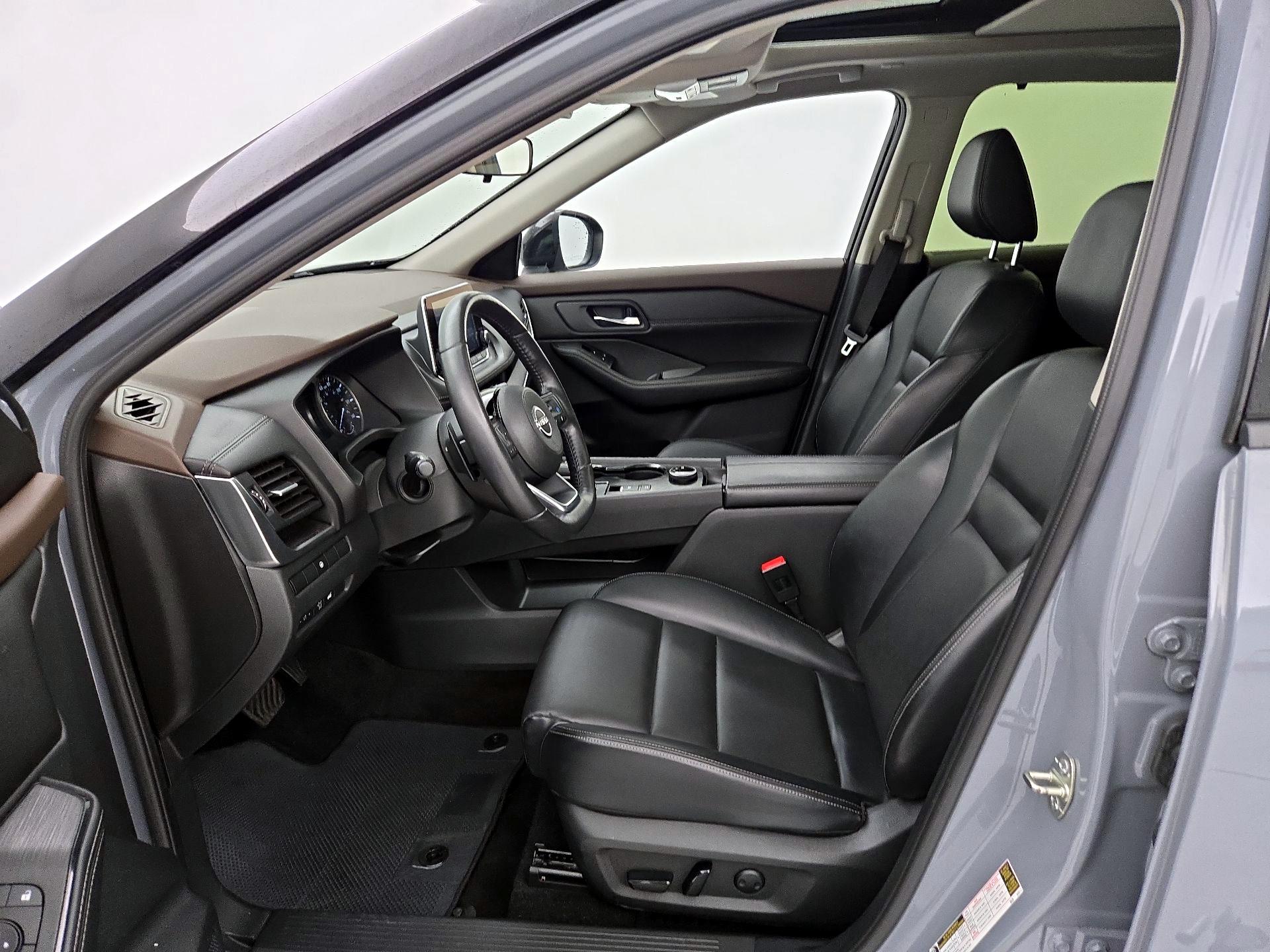 Thumbnail: 2023 Nissan Rogue - 11