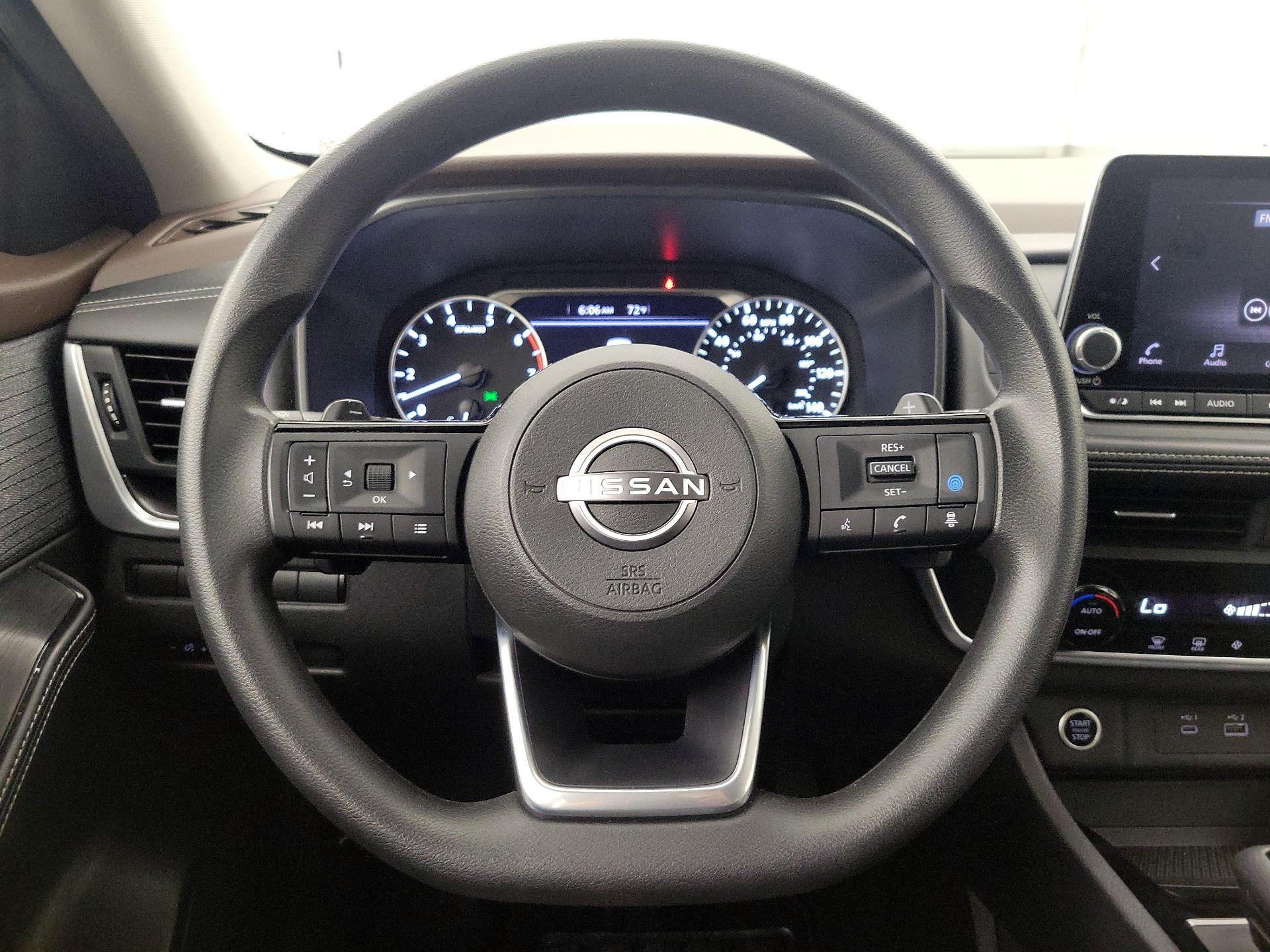 Thumbnail: 2023 Nissan Rogue - 10