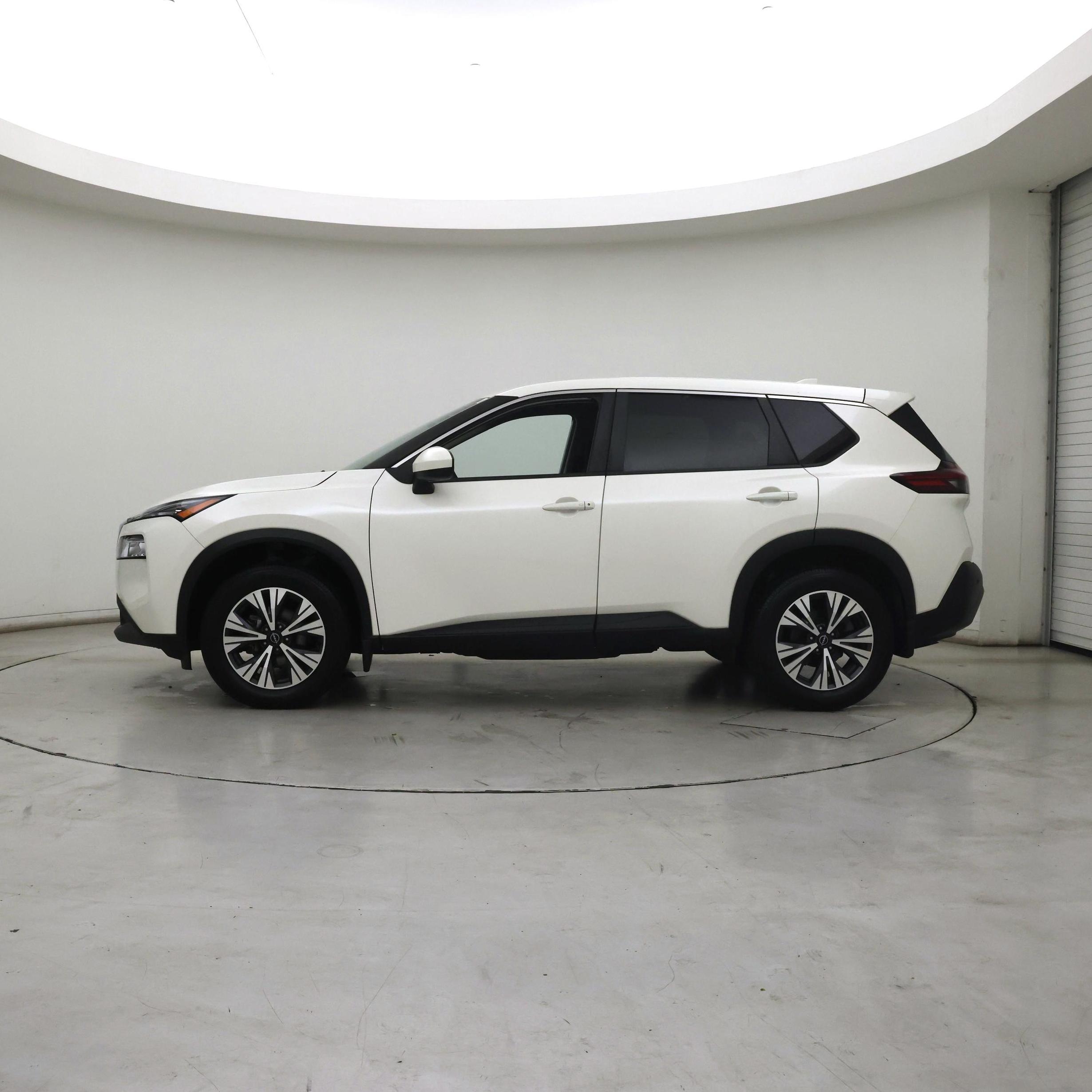 Thumbnail: 2023 Nissan Rogue - 3