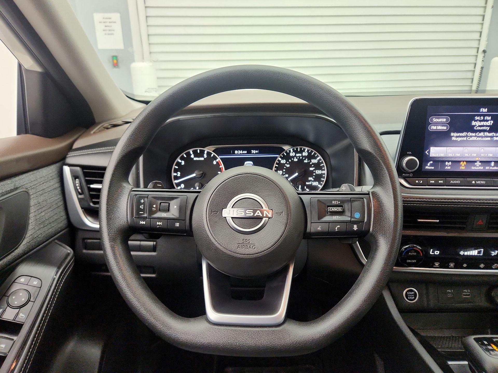 Thumbnail: 2023 Nissan Rogue - 10