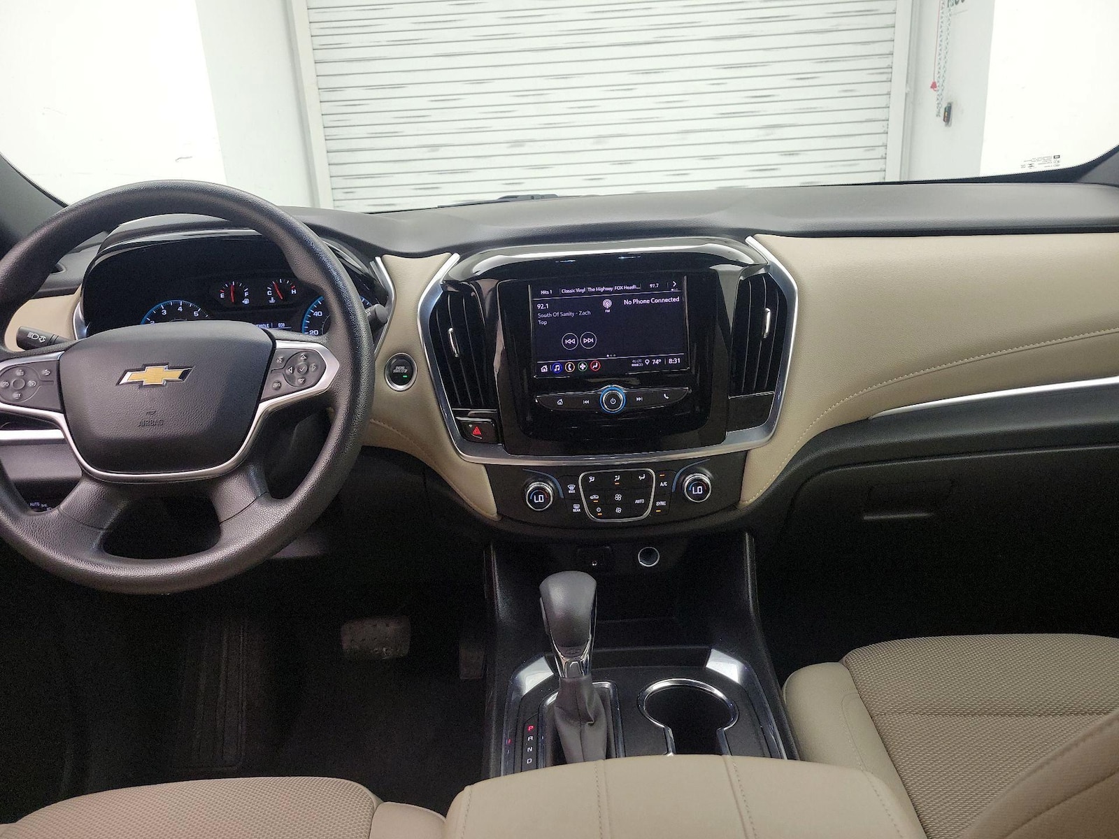 2023 Chevrolet Traverse LS - Photo 10