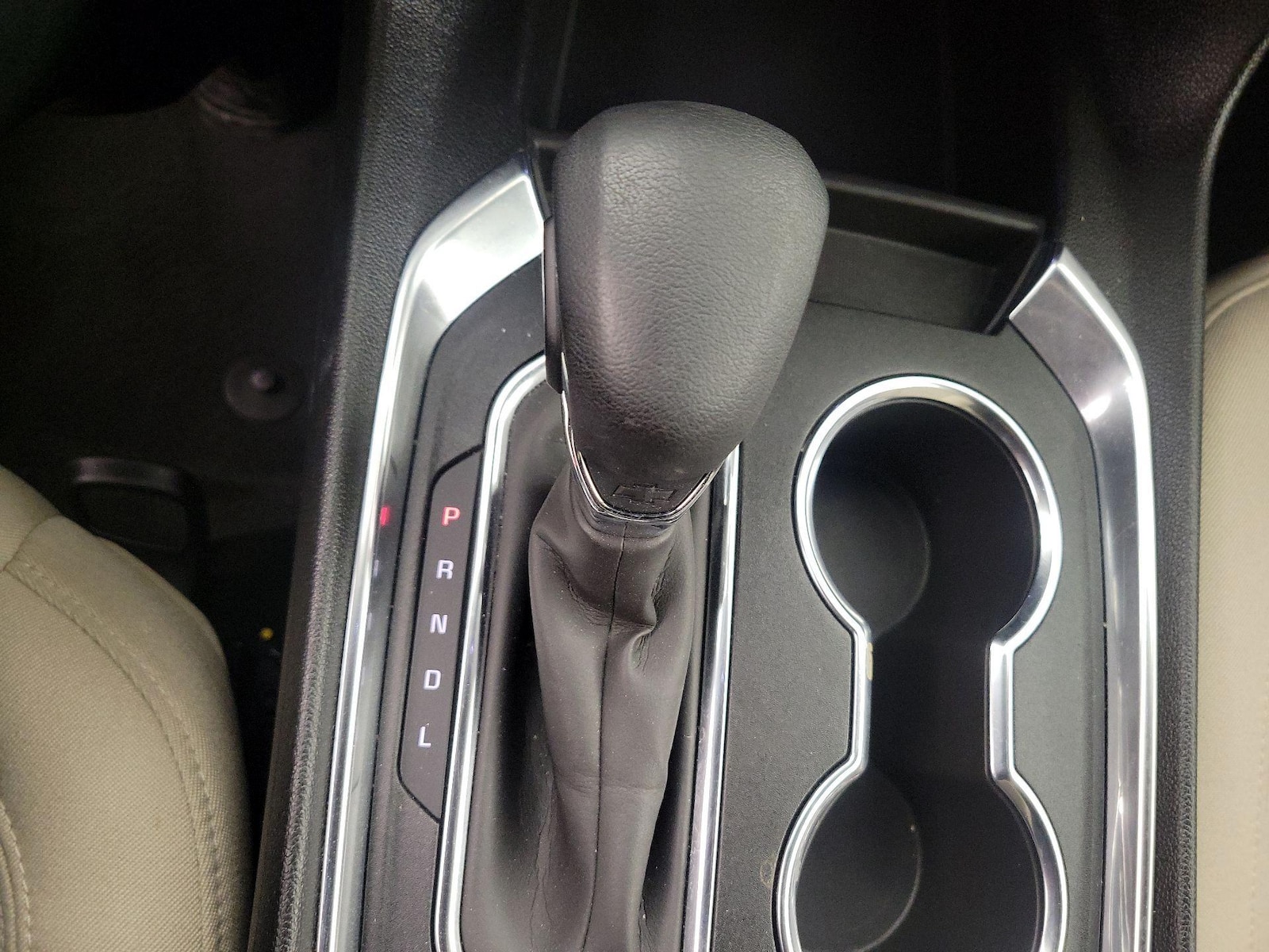 2023 Chevrolet Traverse LS - Photo 18