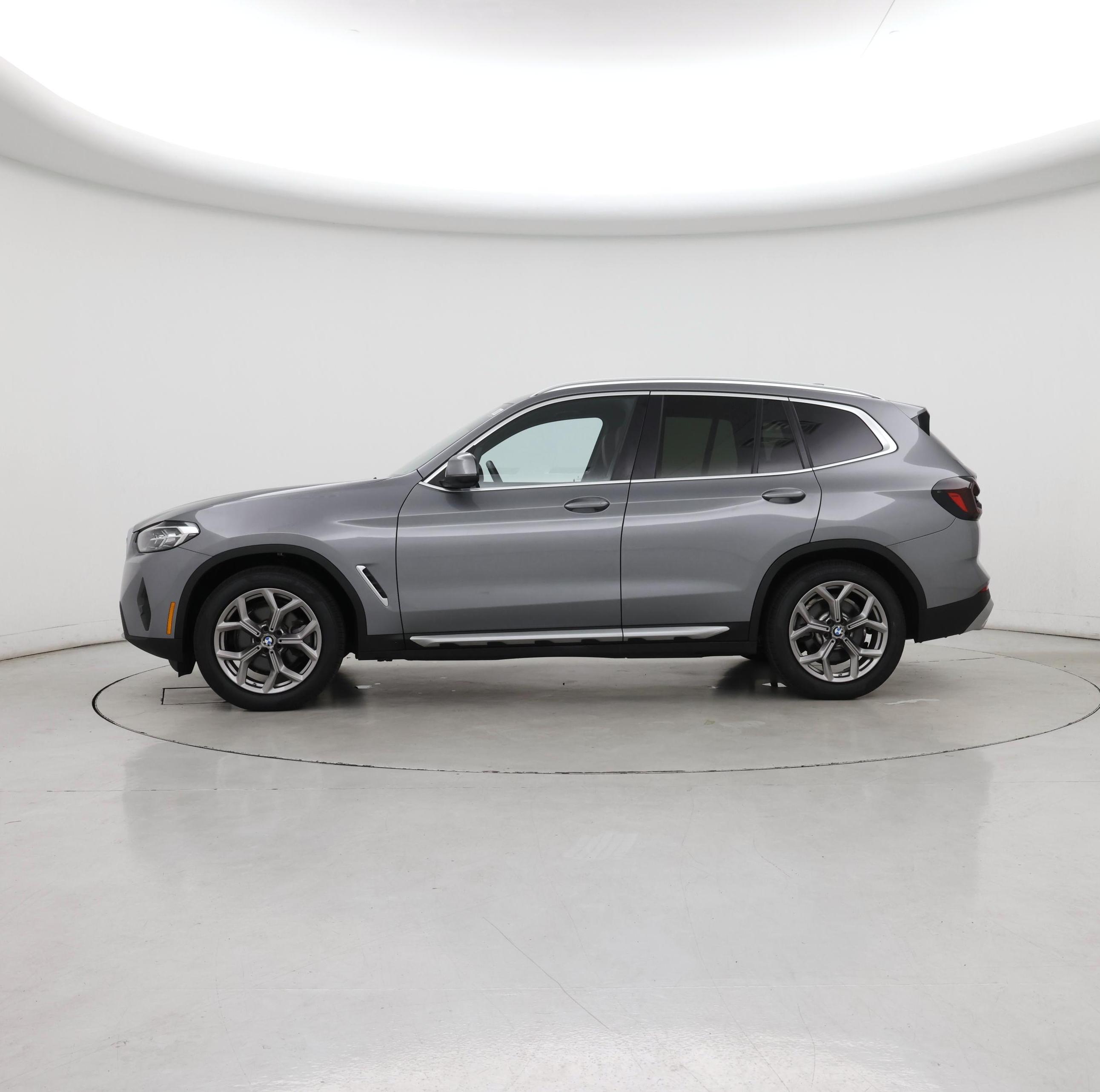 Thumbnail: 2023 BMW X3 - 3