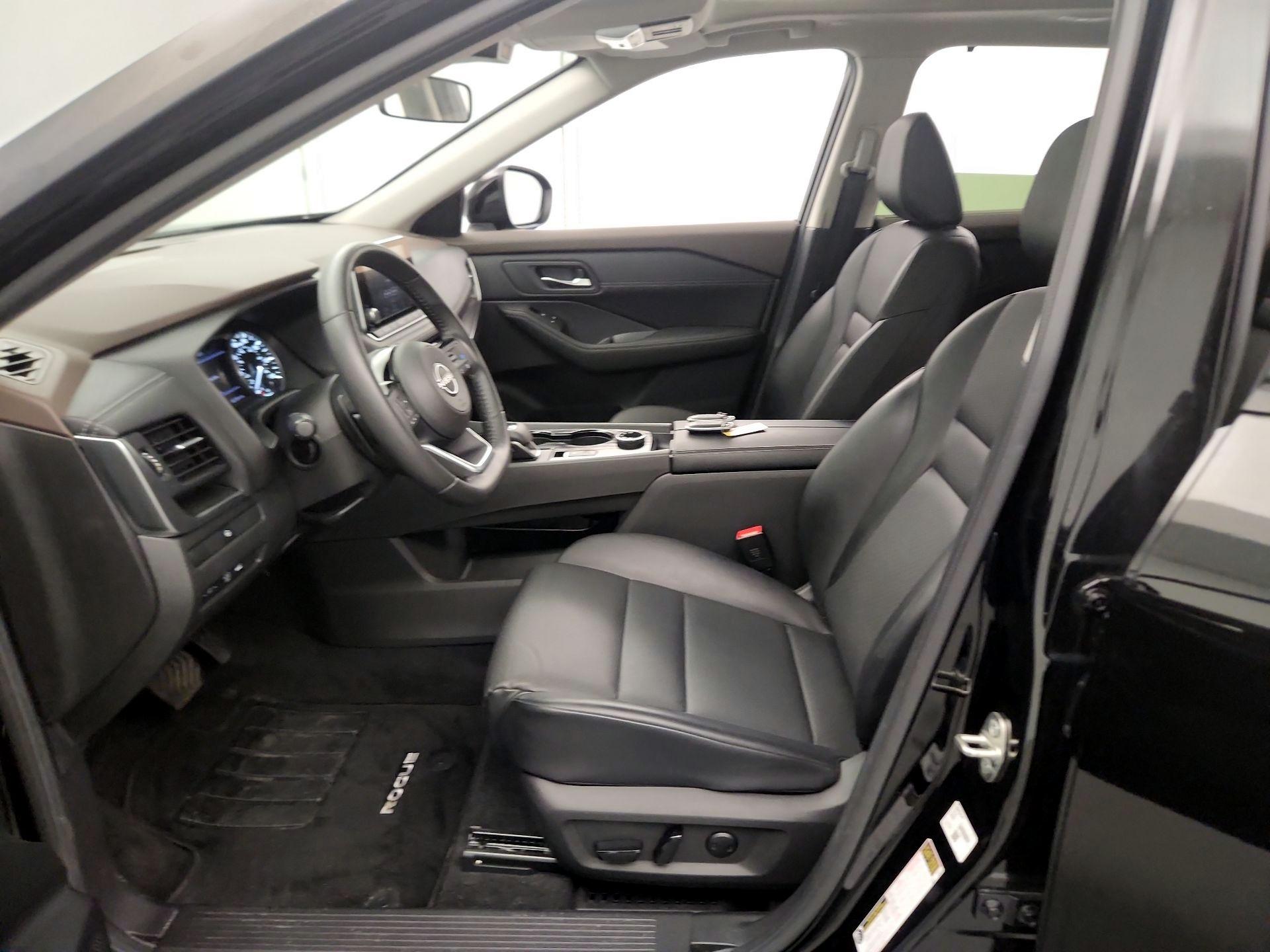Thumbnail: 2023 Nissan Rogue - 11