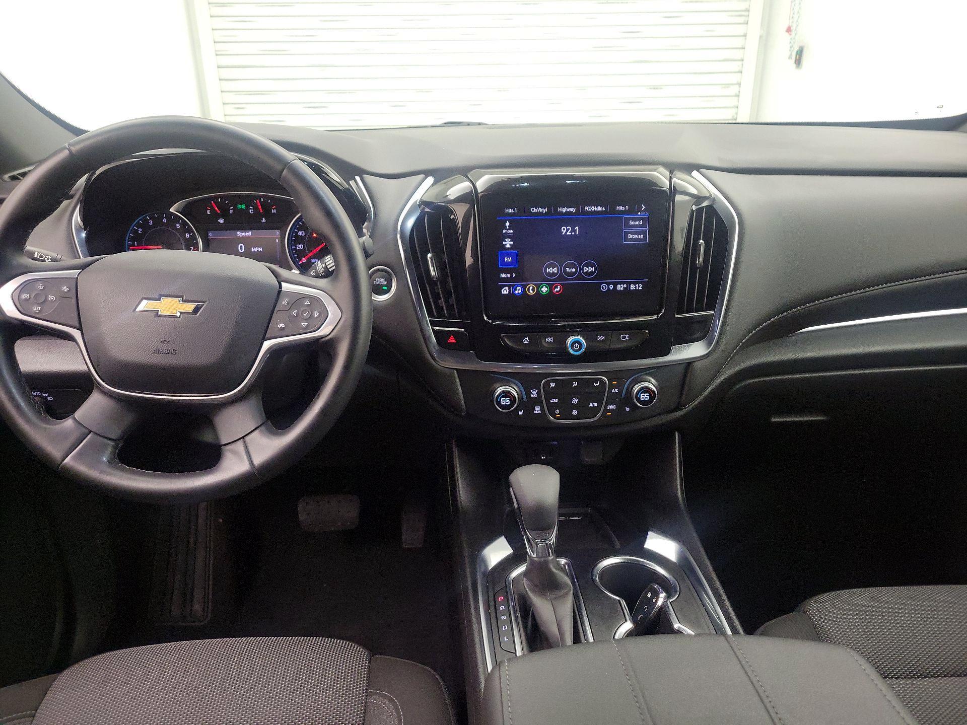Thumbnail: 2023 Chevrolet Traverse - 9